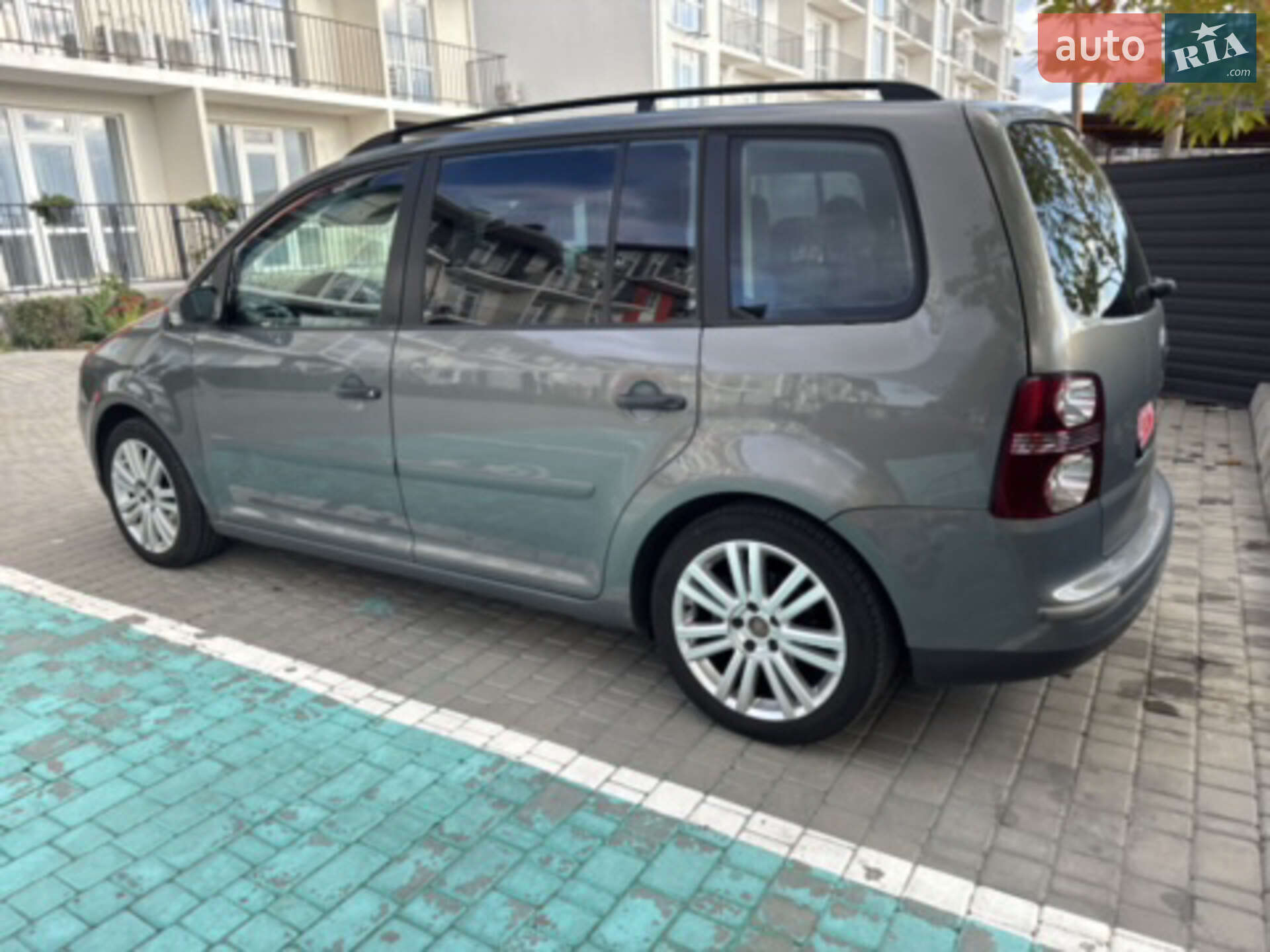 Volkswagen Touran 2005 VIN WVGZZZ1TZ6W017047 фото оголошення 2 з 5