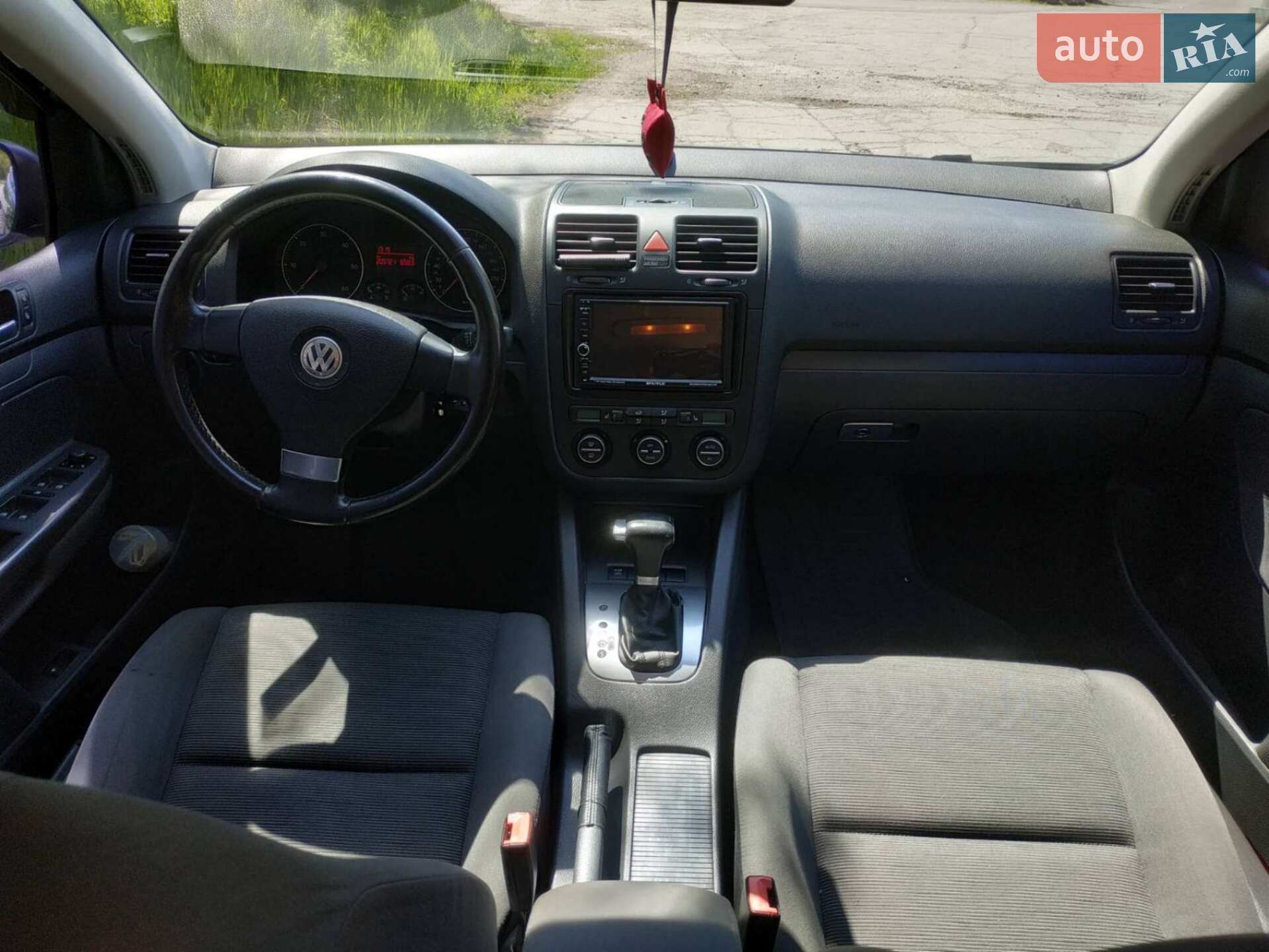 Volkswagen Golf 2007 VIN WVWZZZ1KZ8W113892 фото оголошення 2 з 11