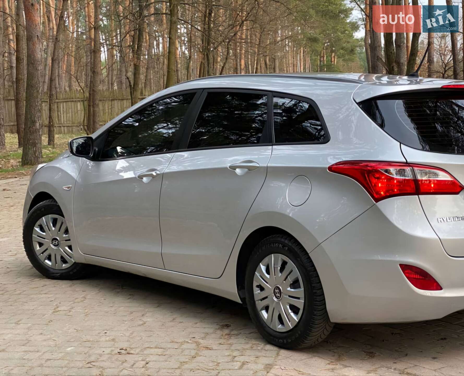 Hyundai i30 2017 VIN TMAD281UAHJ145352 фото оголошення 3 з 10