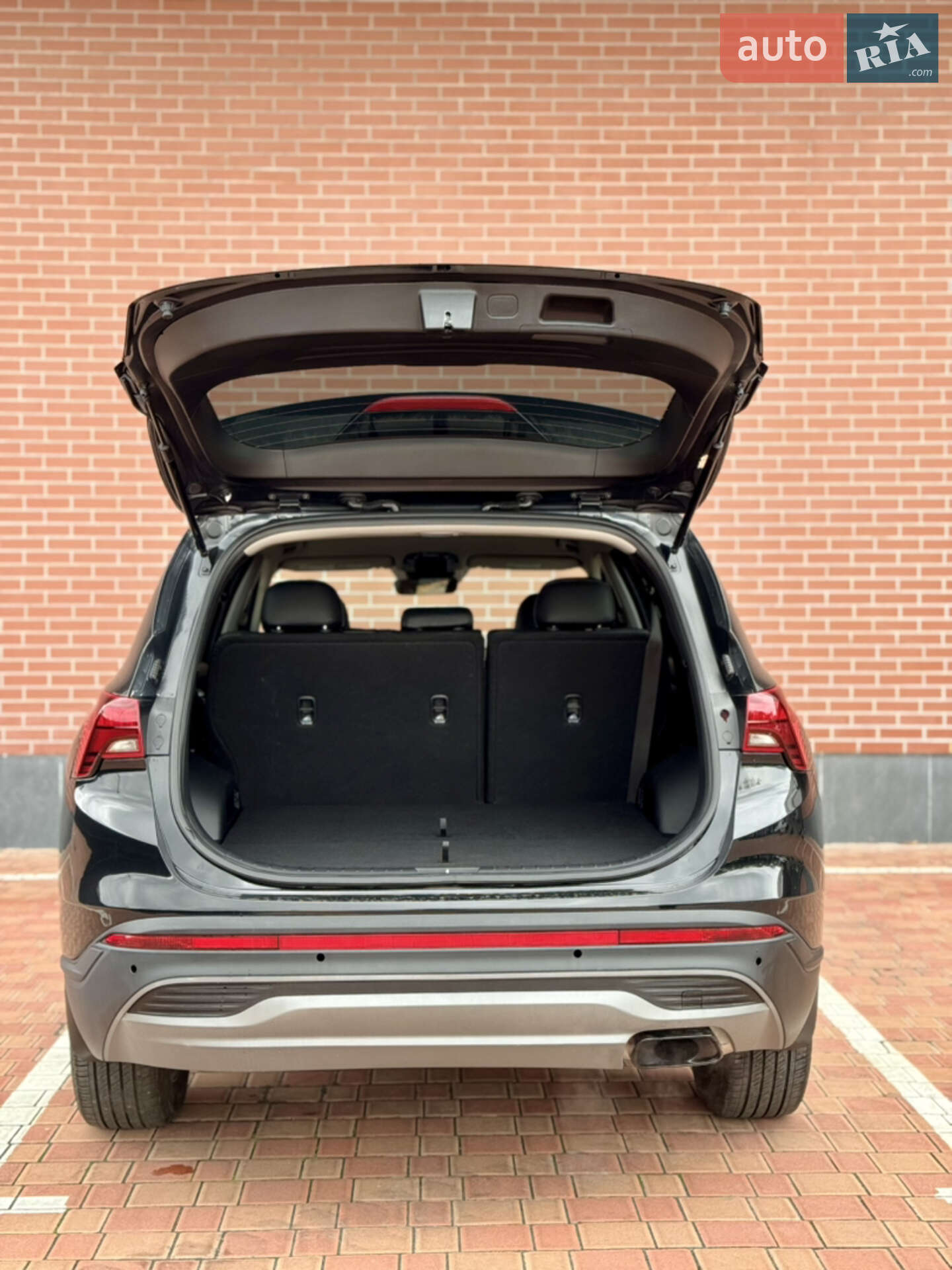 Hyundai Santa FE 2023 VIN 5NMS14AJ1PH612464 фото оголошення 12 з 37