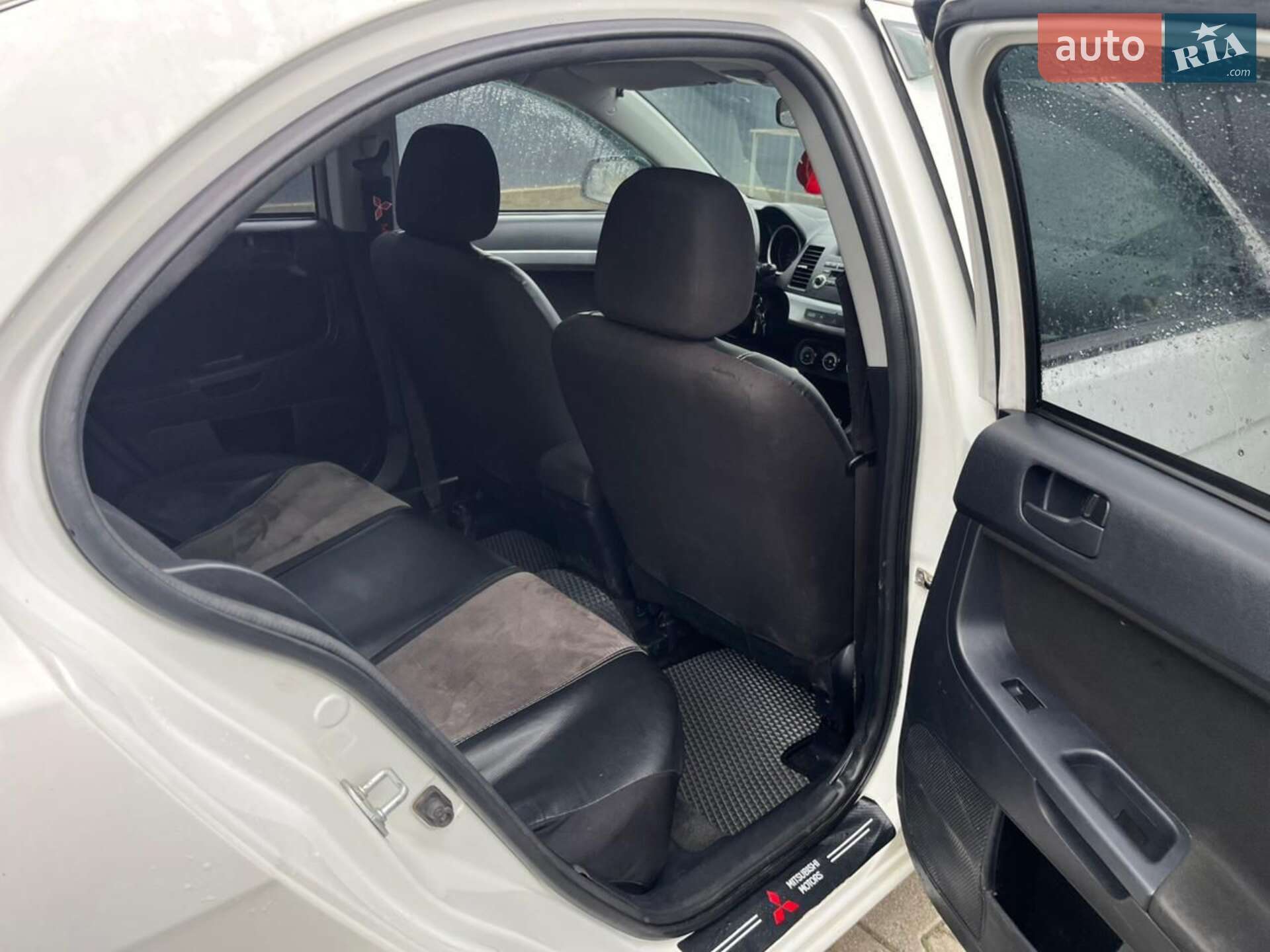 Mitsubishi Lancer 2011 VIN JMBLJCX9ABU002259 фото оголошення 2 з 9