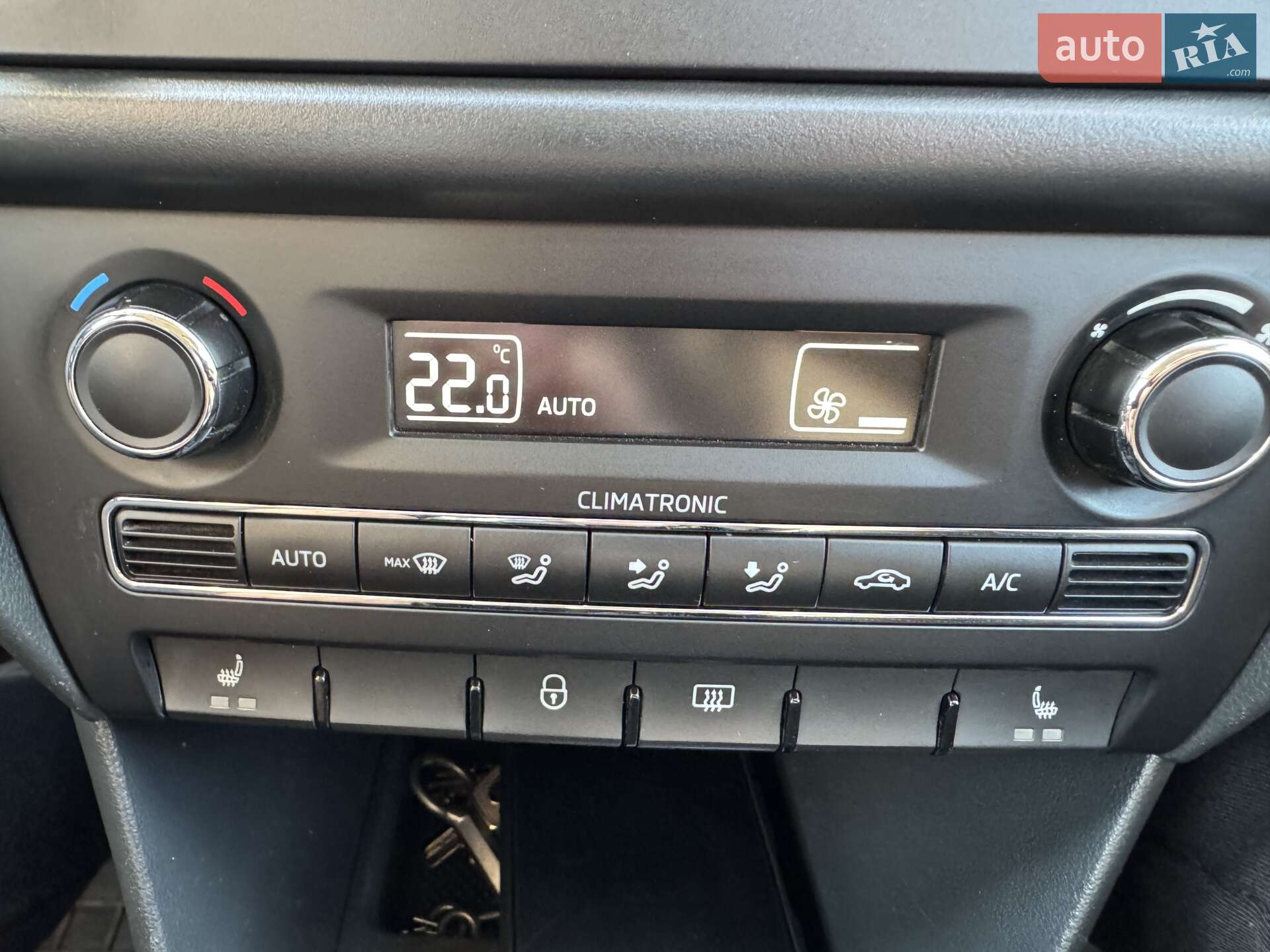 Skoda Rapid 2013 VIN TMBAN2NH2DB101065 фото оголошення 27 з 32