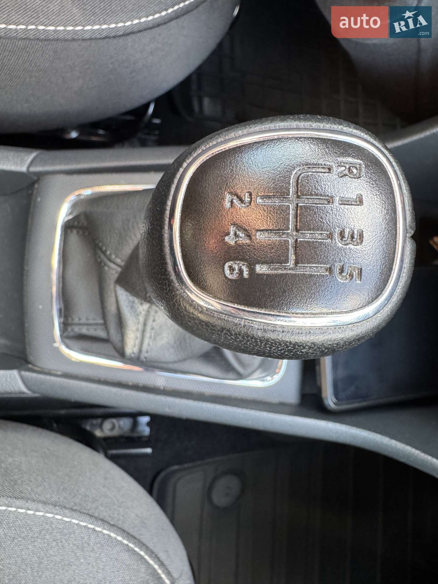 Skoda Rapid 2013 VIN TMBAN2NH2DB101065 фото оголошення 28 з 32