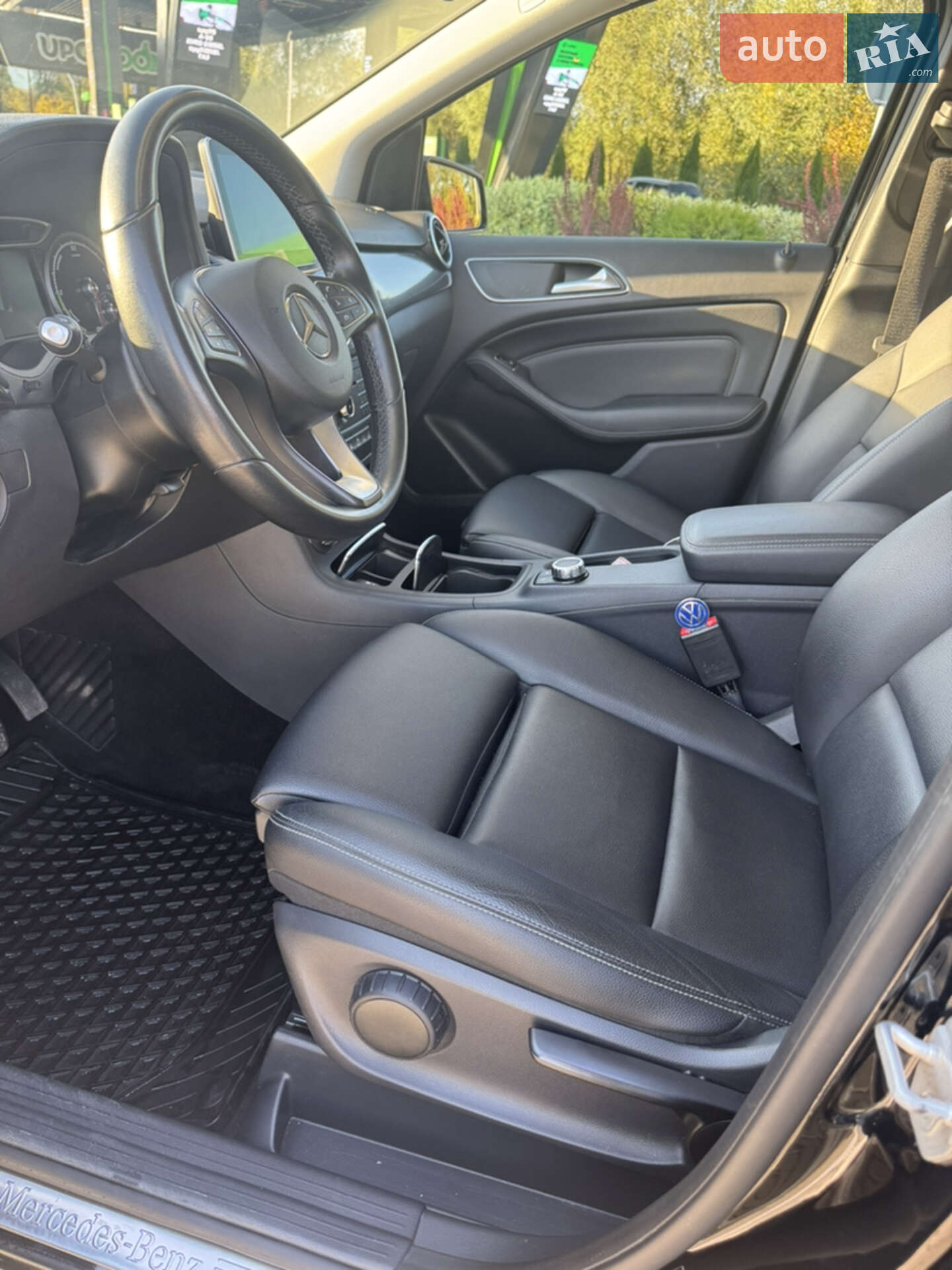 Mercedes-Benz B-Class 2016 VIN WDD2428901J011059 фото оголошення 12 з 21
