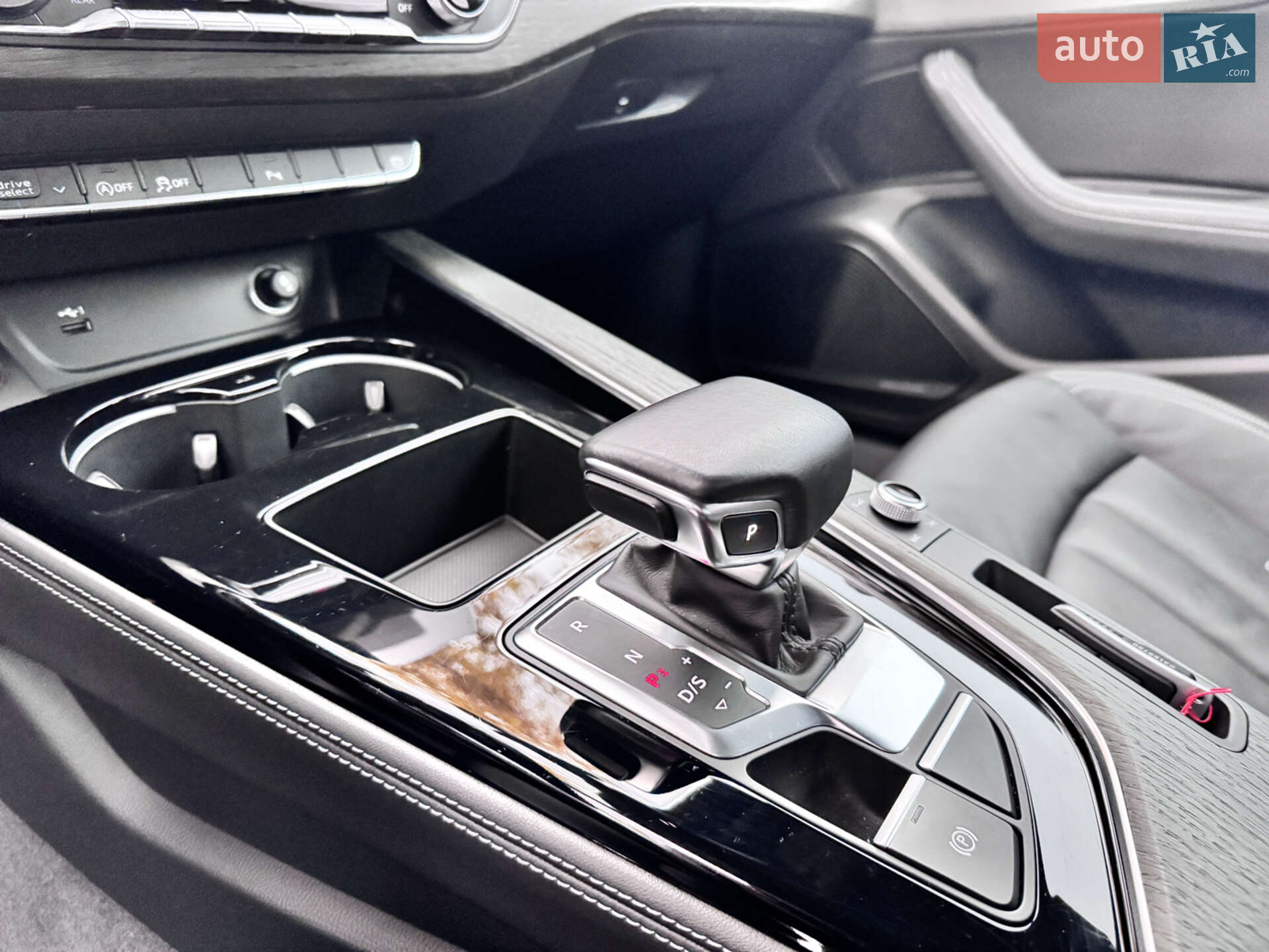 Audi A5 2021 VIN WAUCBCF51NA017318 фото оголошення 2 з 10