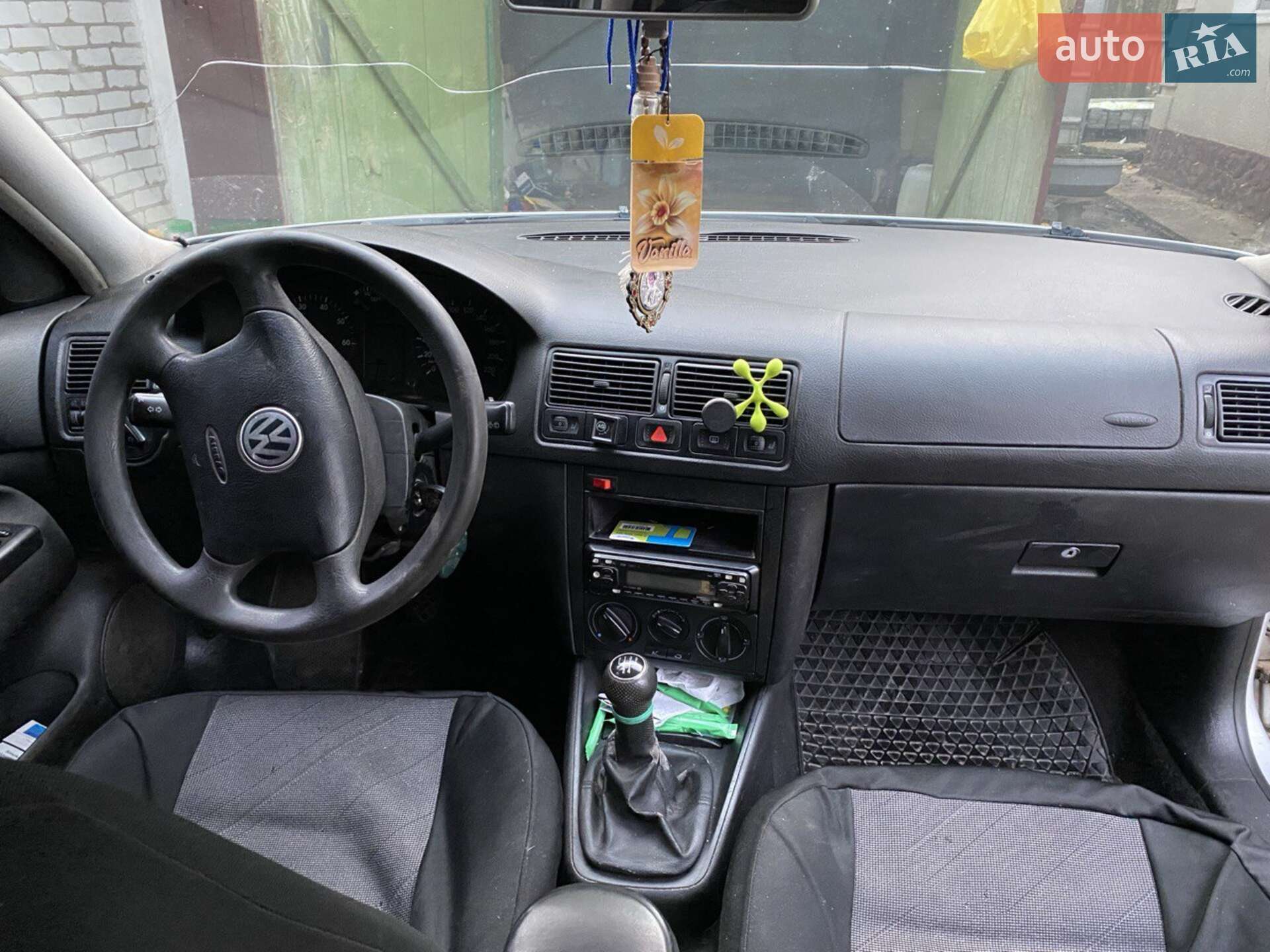 Volkswagen Golf 2003 VIN WVWZZZ1JZ3W664137 фото оголошення 4 з 7