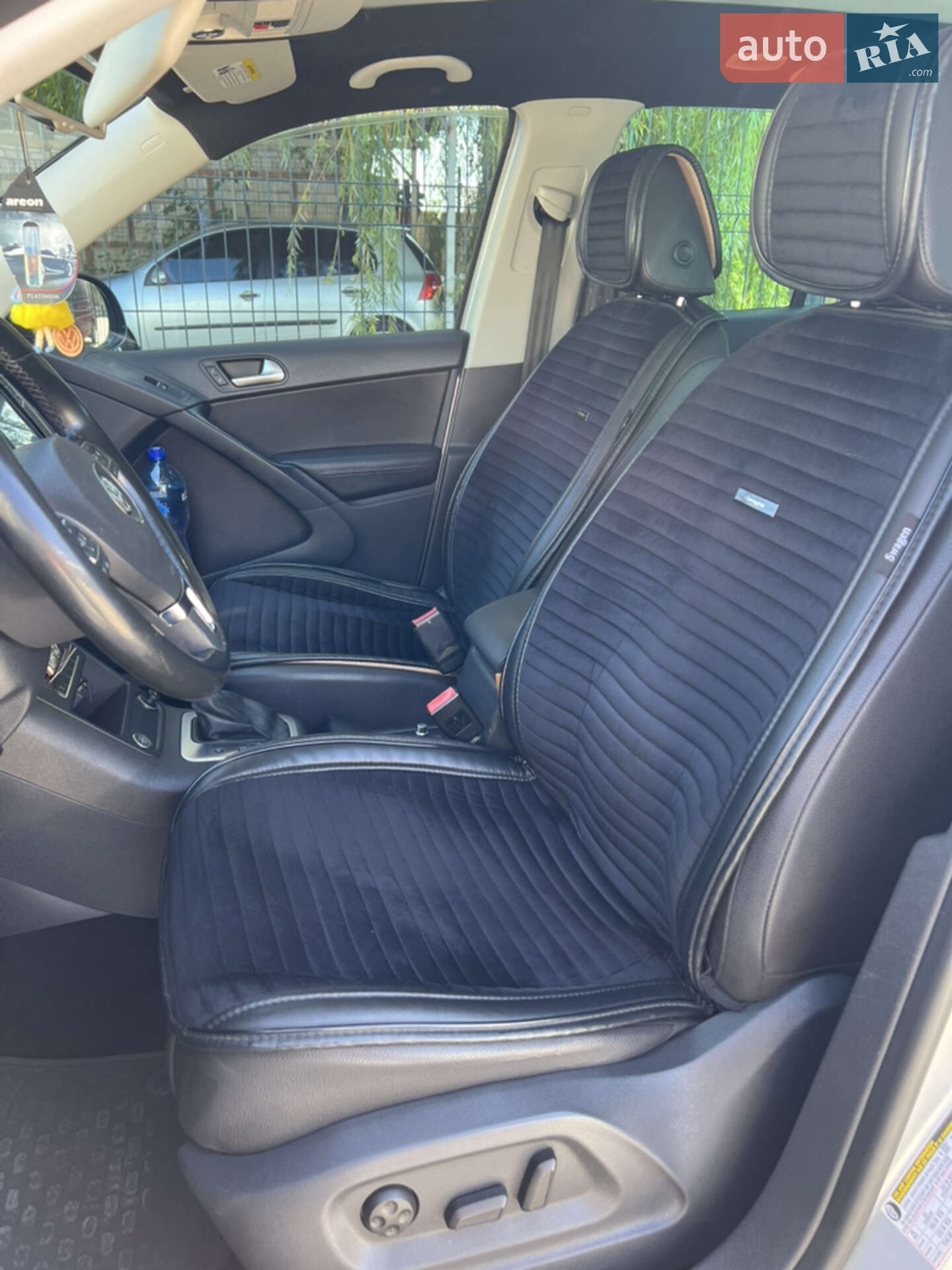Volkswagen Tiguan 2015 VIN WVGAV7AX4GW524720 фото оголошення 8 з 30