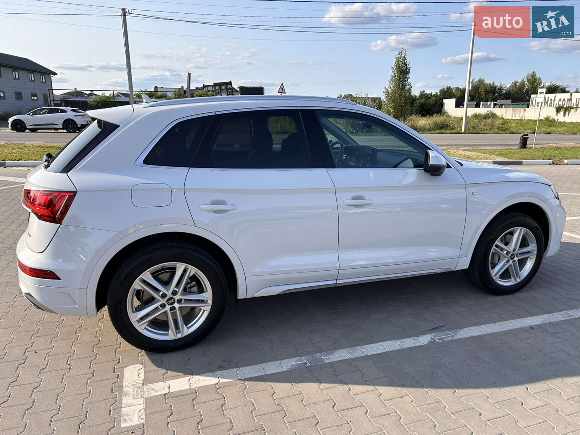 Audi Q5 2022 VIN WA1E2AFY4N2083201 фото оголошення 3 з 29