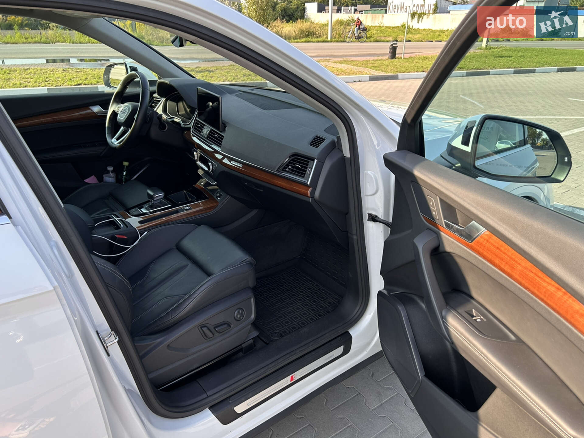 Audi Q5 2022 VIN WA1E2AFY4N2083201 фото оголошення 13 з 29