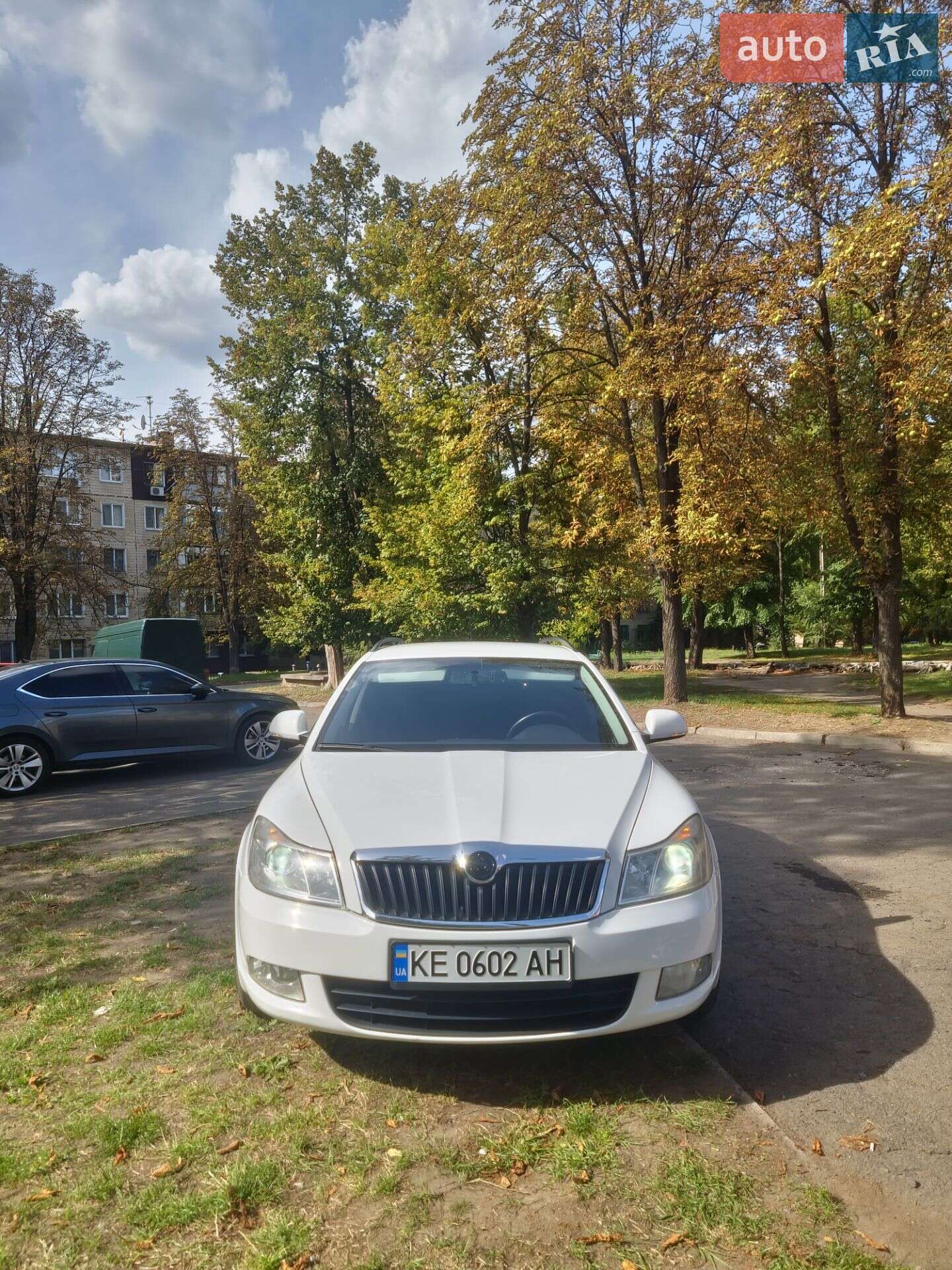 Skoda Octavia 2010 VIN TMBHK61Z5A2078969 фото оголошення 4 з 31