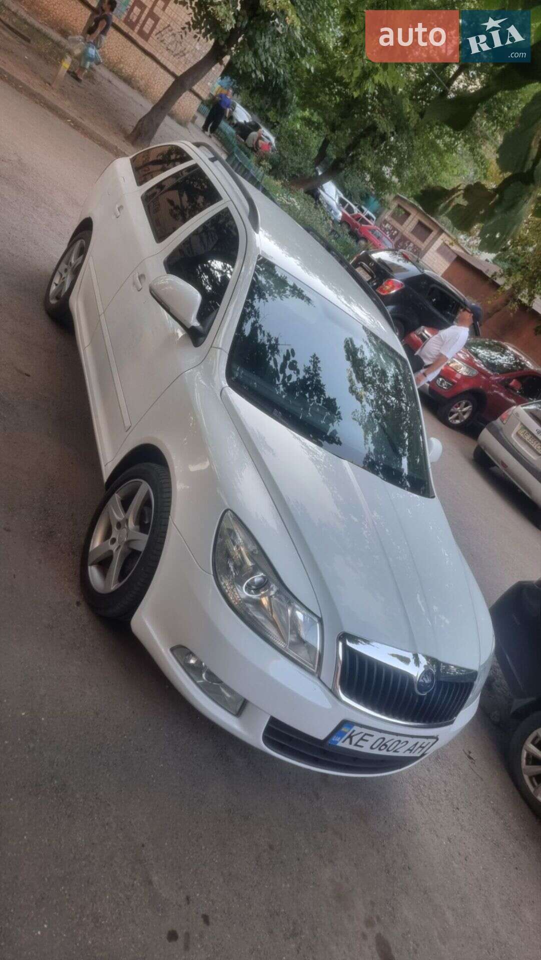 Skoda Octavia 2010 VIN TMBHK61Z5A2078969 фото оголошення 3 з 38