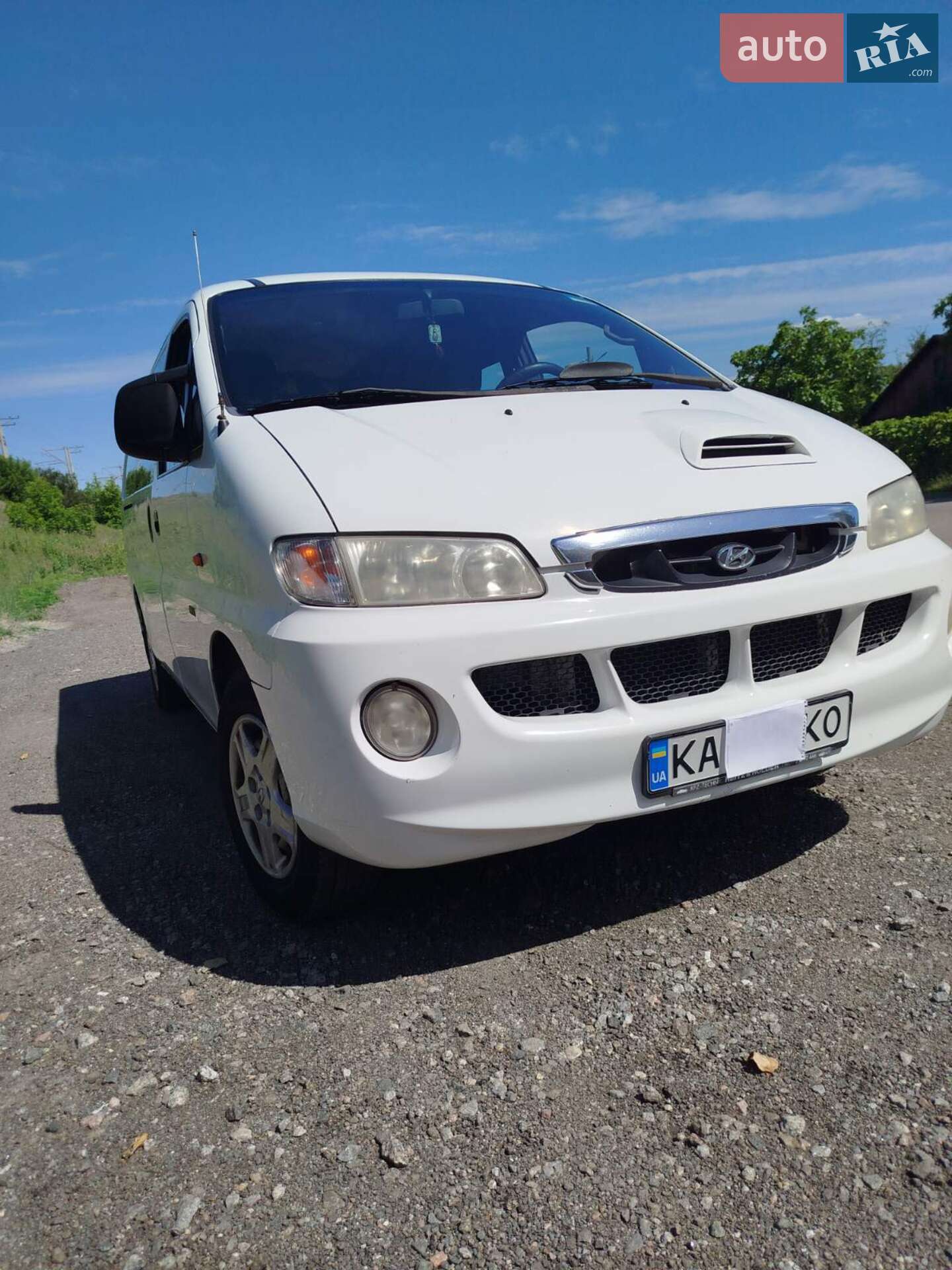 Hyundai H-1 2004 VIN NLJWVH7JP4Z008892 фото оголошення 3 з 16