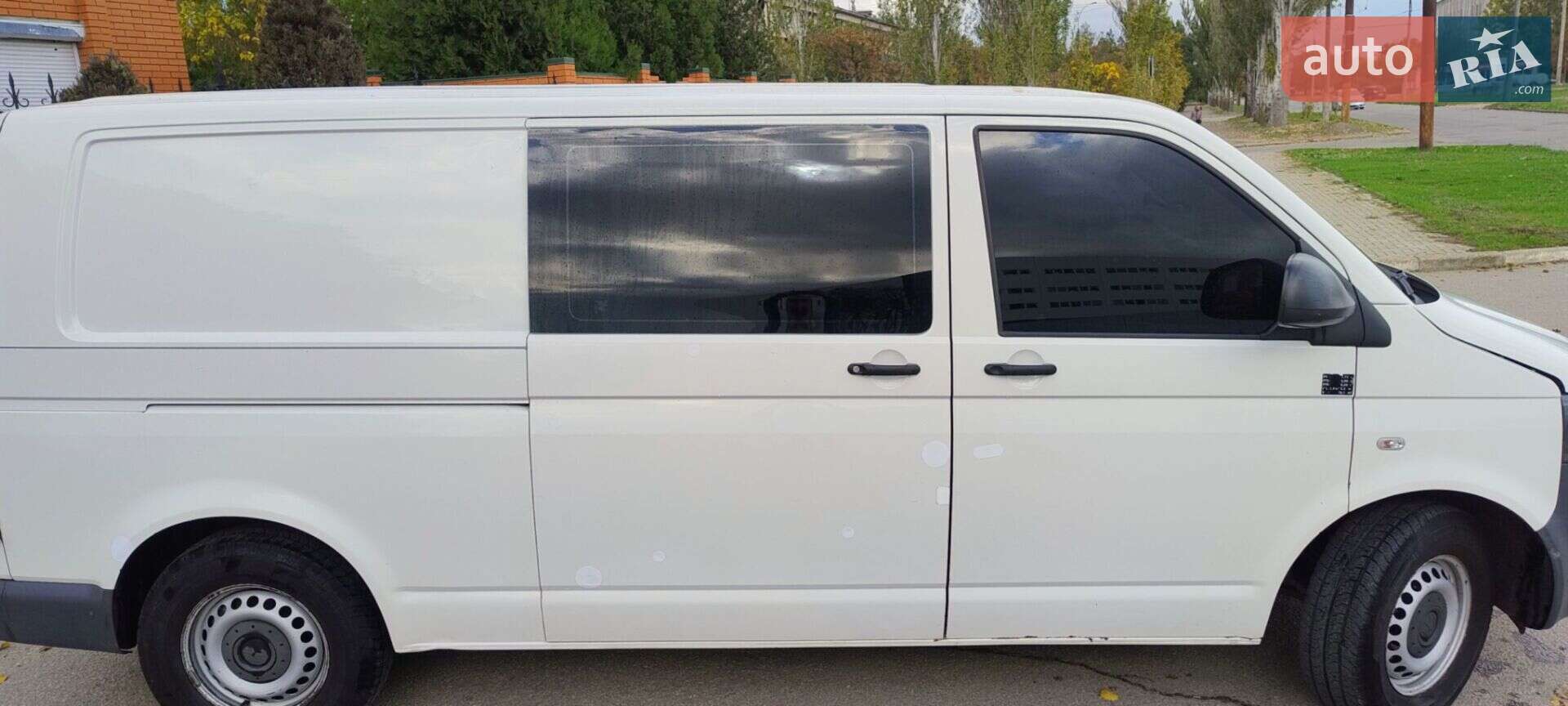 Volkswagen Transporter 2013 VIN WV1ZZZ7HZDH083335 фото оголошення 2 з 18