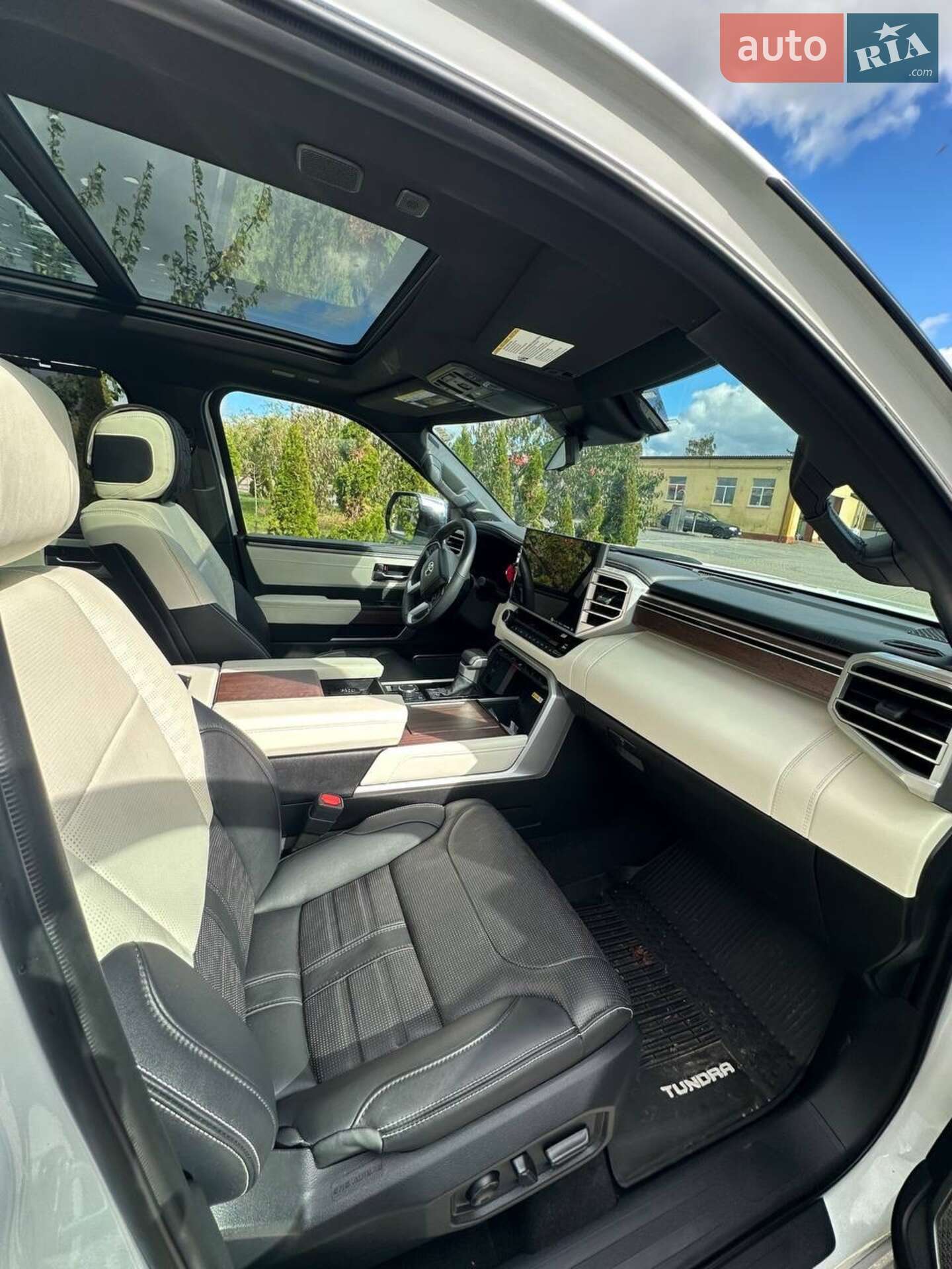 Toyota Tundra 2023 VIN 5TFVC5DB9PX030251 фото оголошення 14 з 30
