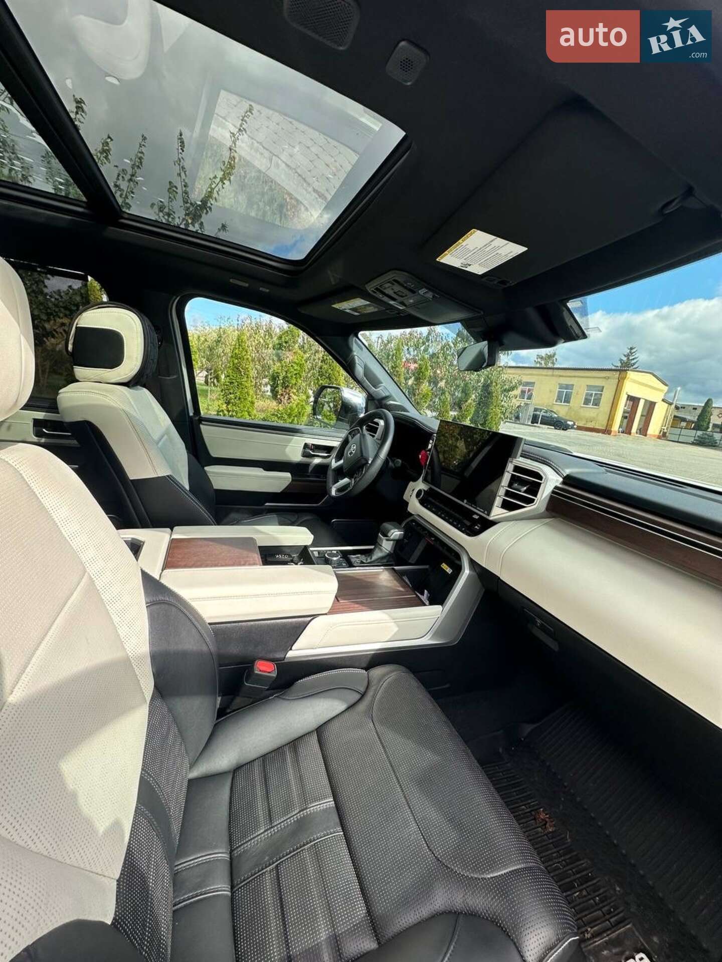 Toyota Tundra 2023 VIN 5TFVC5DB9PX030251 фото оголошення 15 з 30
