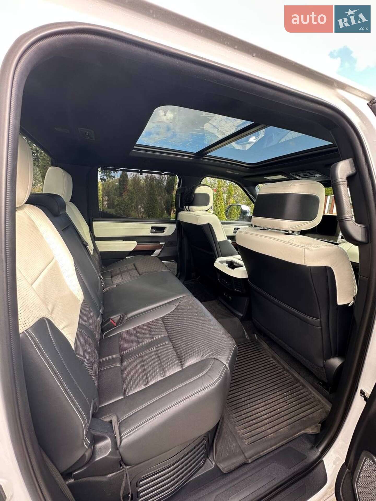 Toyota Tundra 2023 VIN 5TFVC5DB9PX030251 фото оголошення 18 з 30