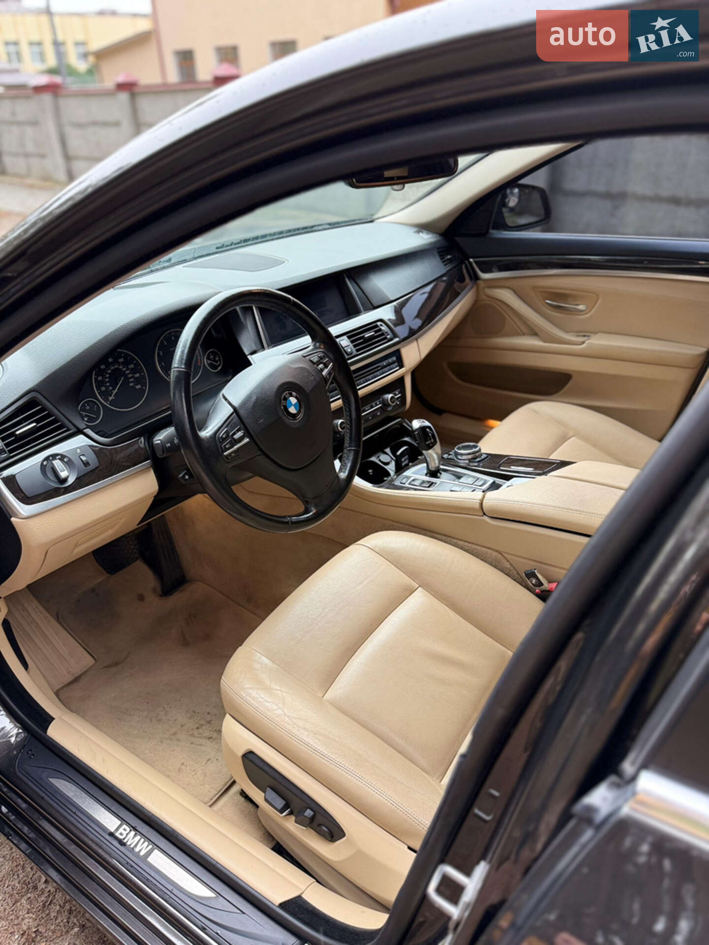 BMW 5 Series 2014 VIN WBA5B3C57ED538779 фото оголошення 11 з 13
