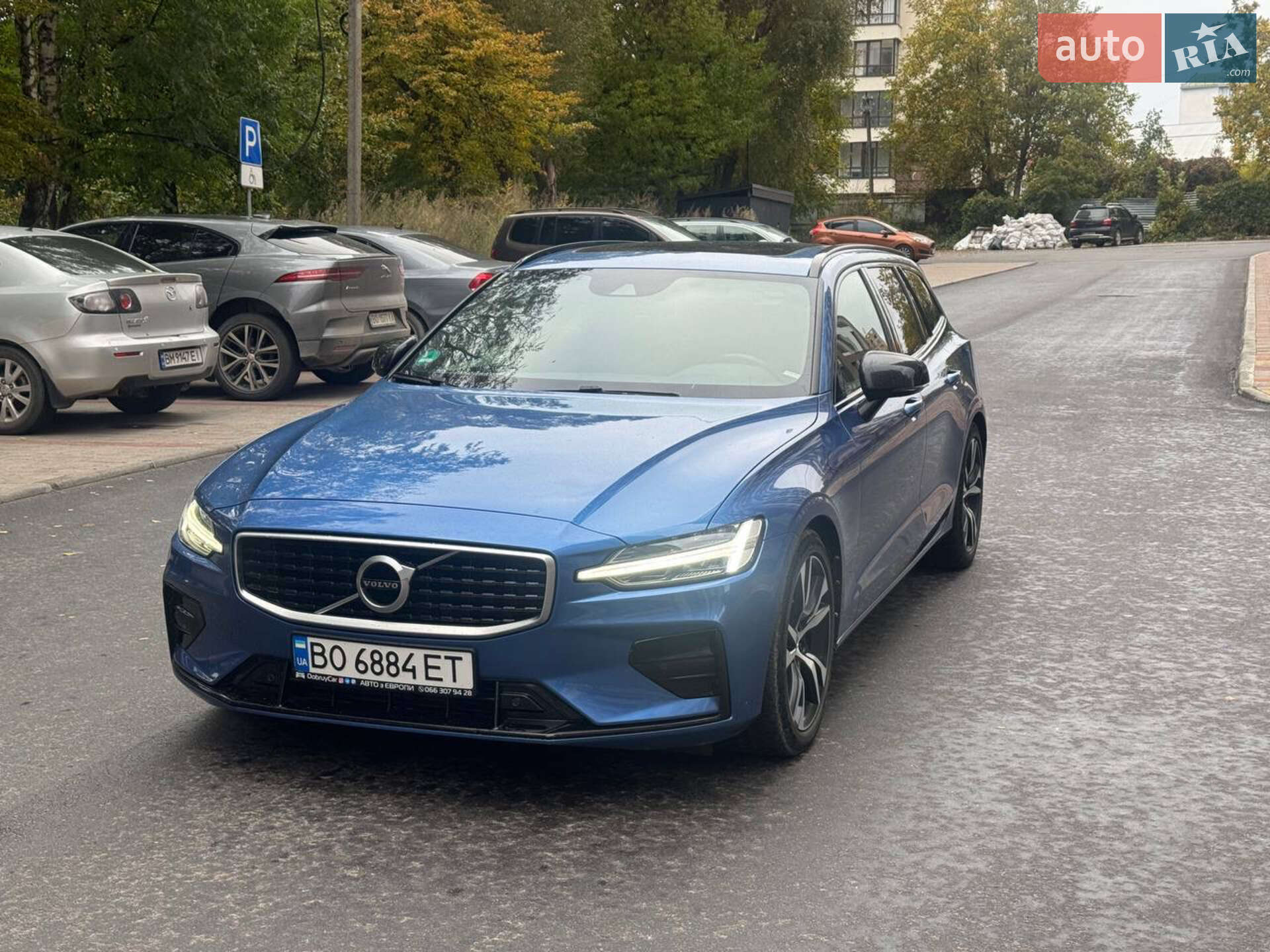 Volvo V60 2020 VIN YV1ZW72UDL2383861 фото оголошення 2 з 39