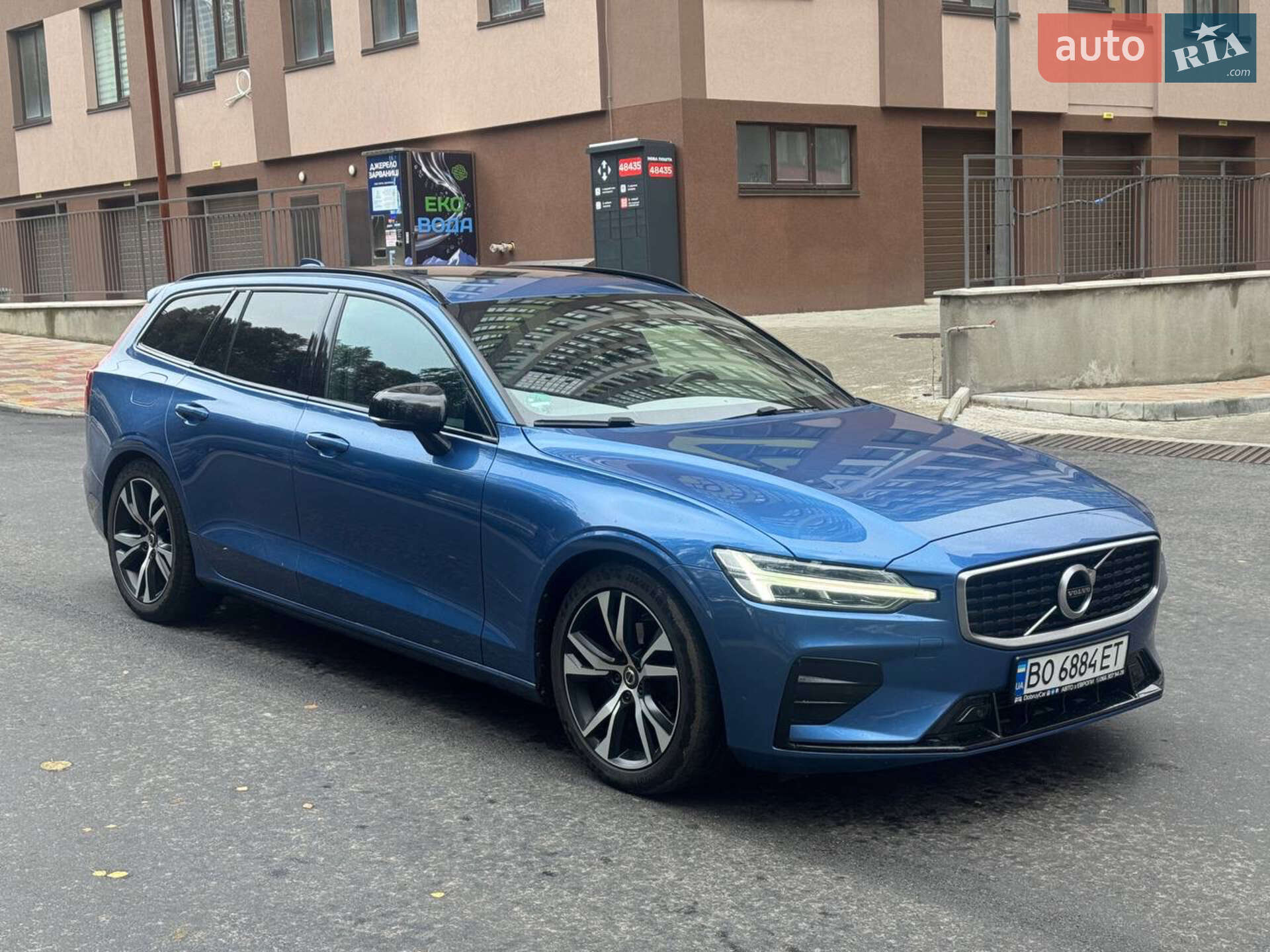 Volvo V60 2020 VIN YV1ZW72UDL2383861 фото оголошення 4 з 39