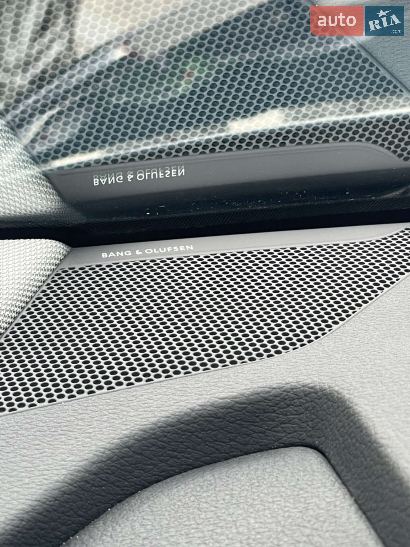 Audi e-tron 2021 VIN WAUZZZGE2MB010698 фото оголошення 19 з 28