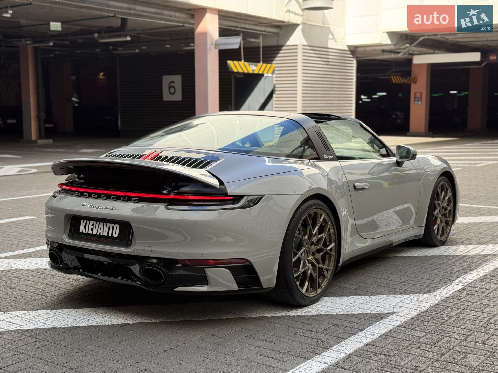 Porsche 911 2023 VIN WP0BB2A9XPS233474 фото оголошення 7 з 24