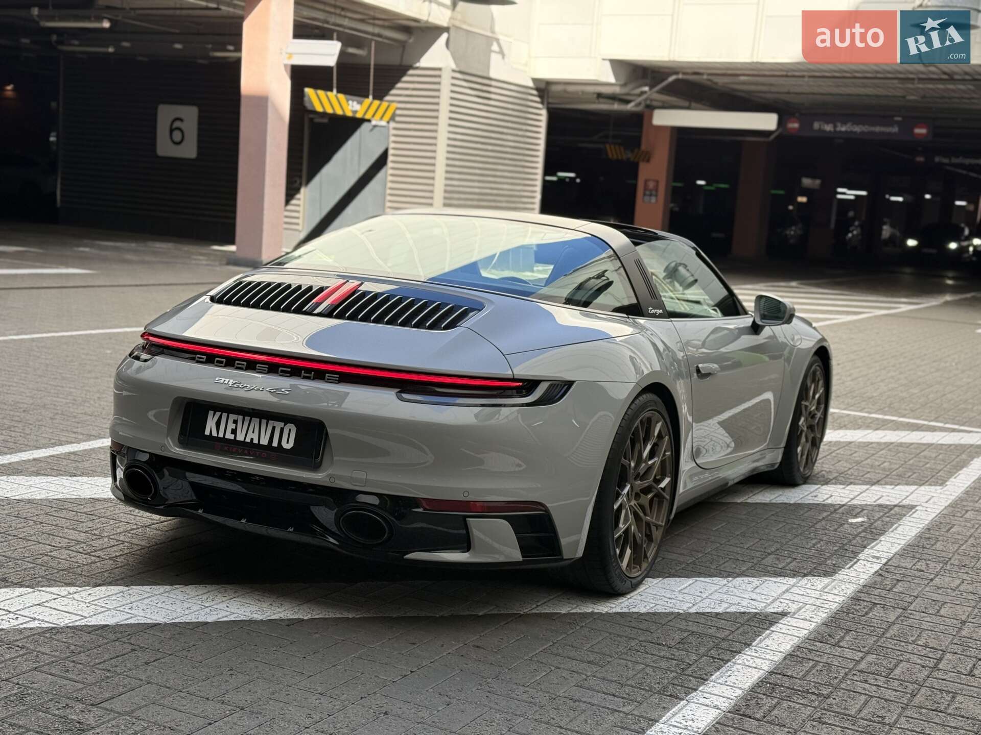 Porsche 911 2023 VIN WP0BB2A9XPS233474 фото оголошення 3 з 24