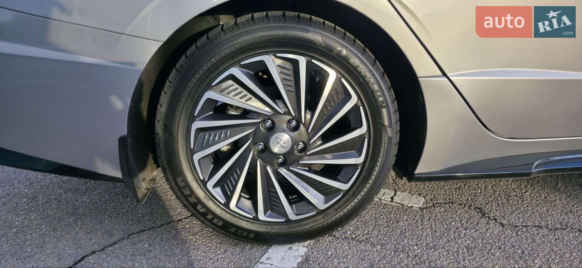 Hyundai Sonata 2020 VIN KMHL54JJ6LA011012 фото оголошення 19 з 37