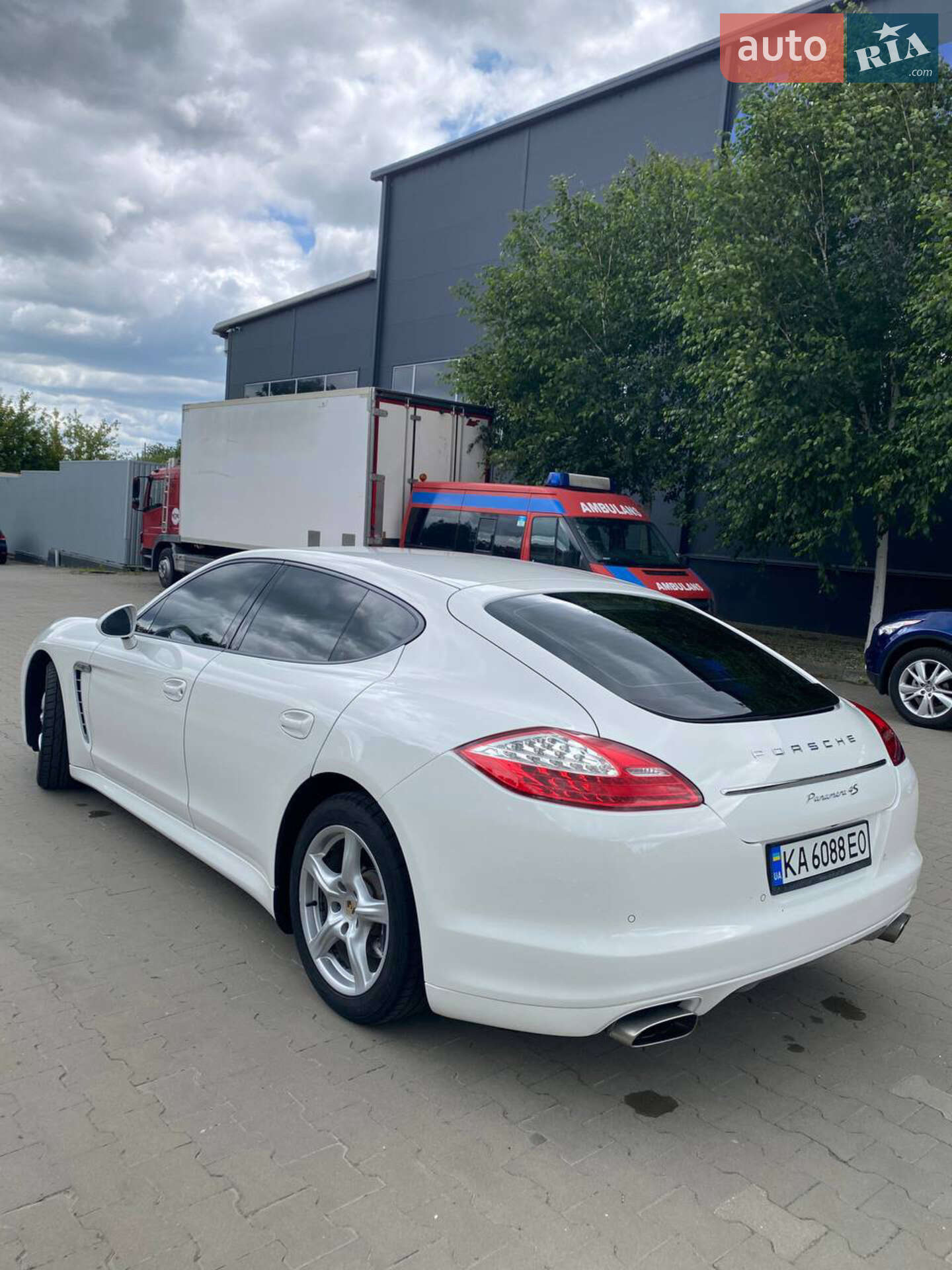 Porsche Panamera 2012 VIN WP0ZZZ97ZCL002717 фото оголошення 8 з 11