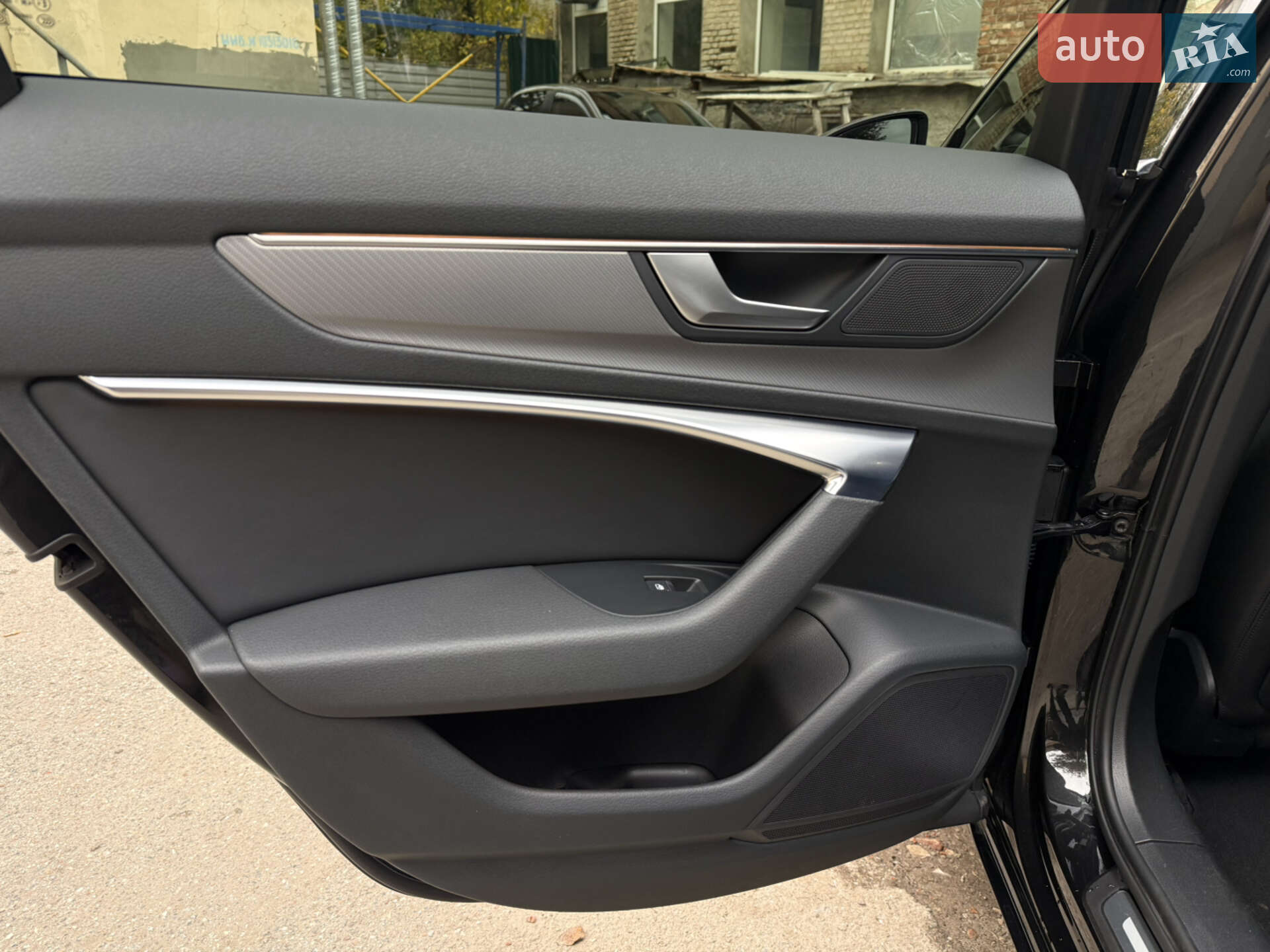 Audi A6 2020 VIN WAUZZZF25LN063495 фото оголошення 7 з 14