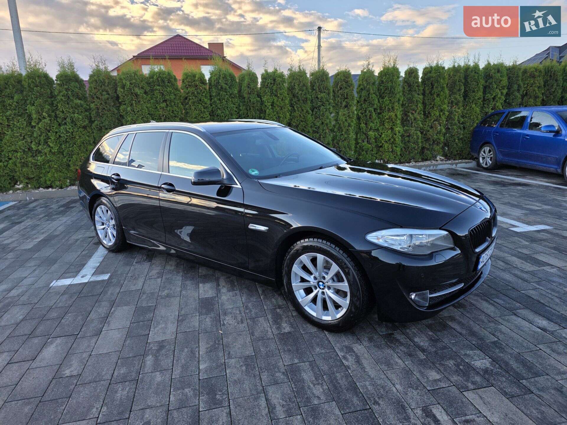 BMW 5 Series 2012 VIN WBAMX11030DY00914 фото оголошення 3 з 32
