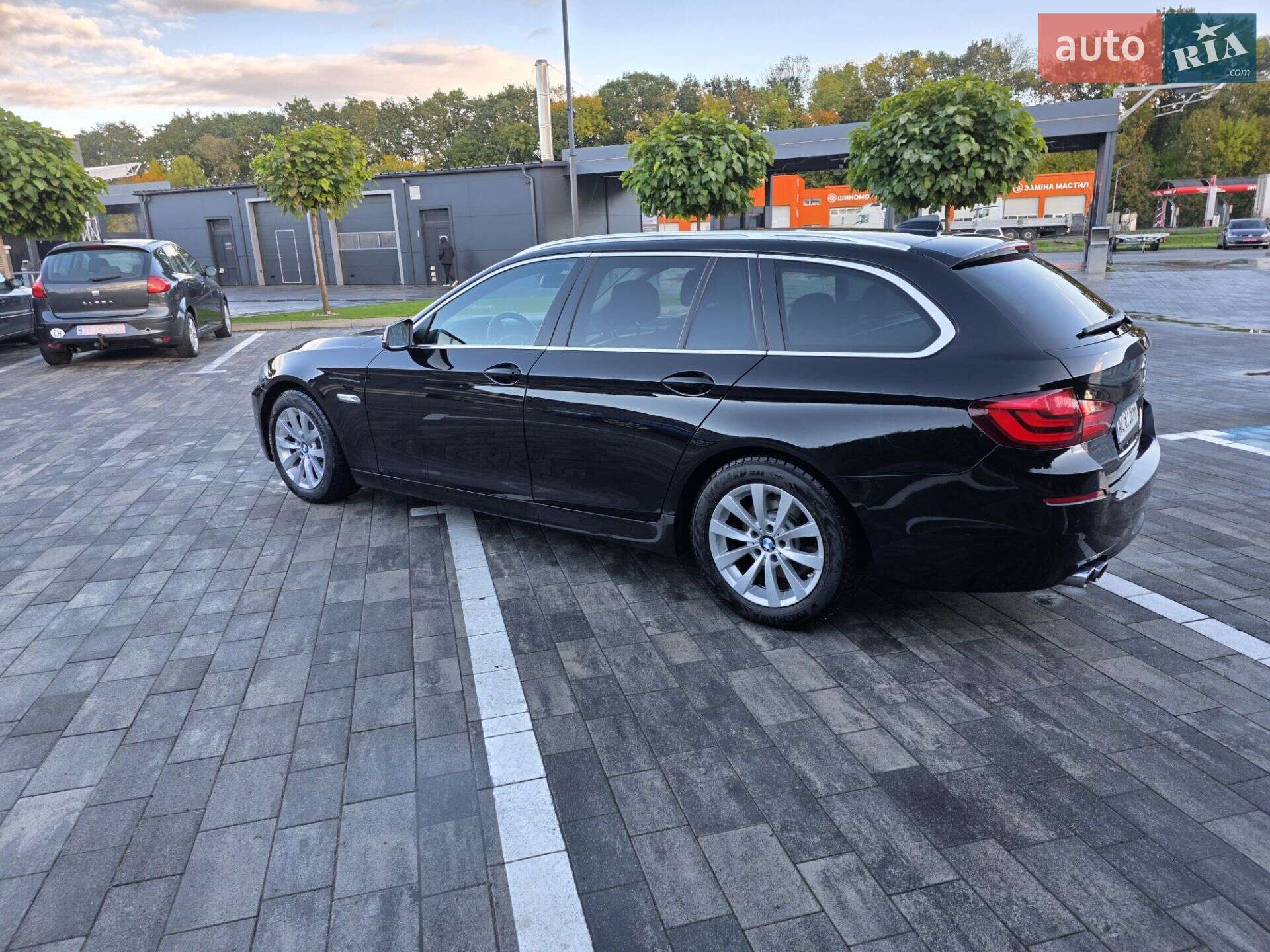 BMW 5 Series 2012 VIN WBAMX11030DY00914 фото оголошення 9 з 32