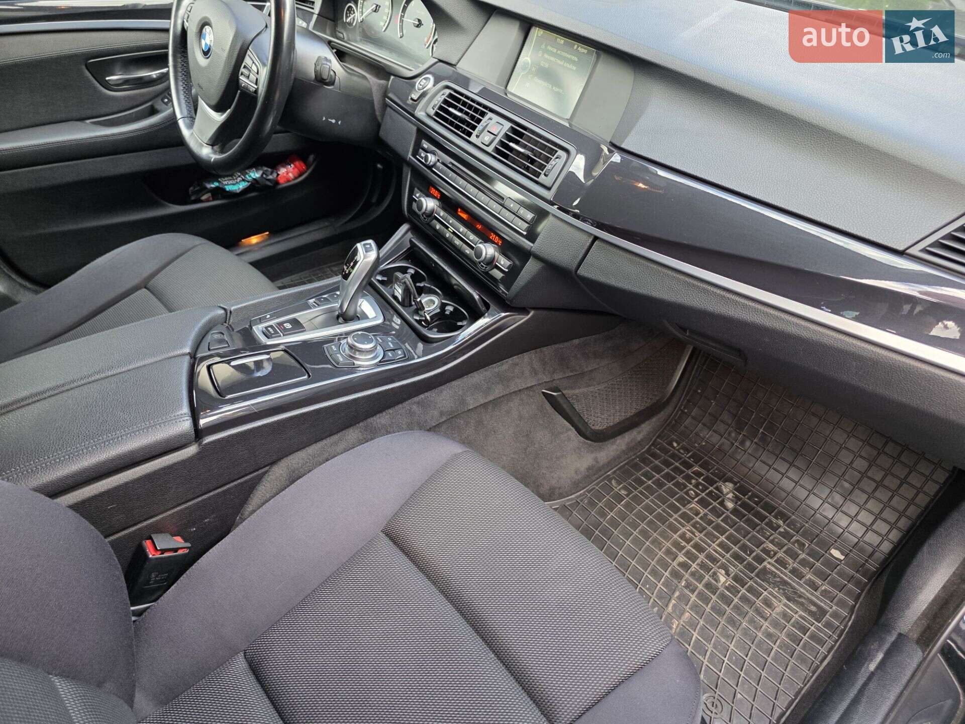 BMW 5 Series 2012 VIN WBAMX11030DY00914 фото оголошення 20 з 32