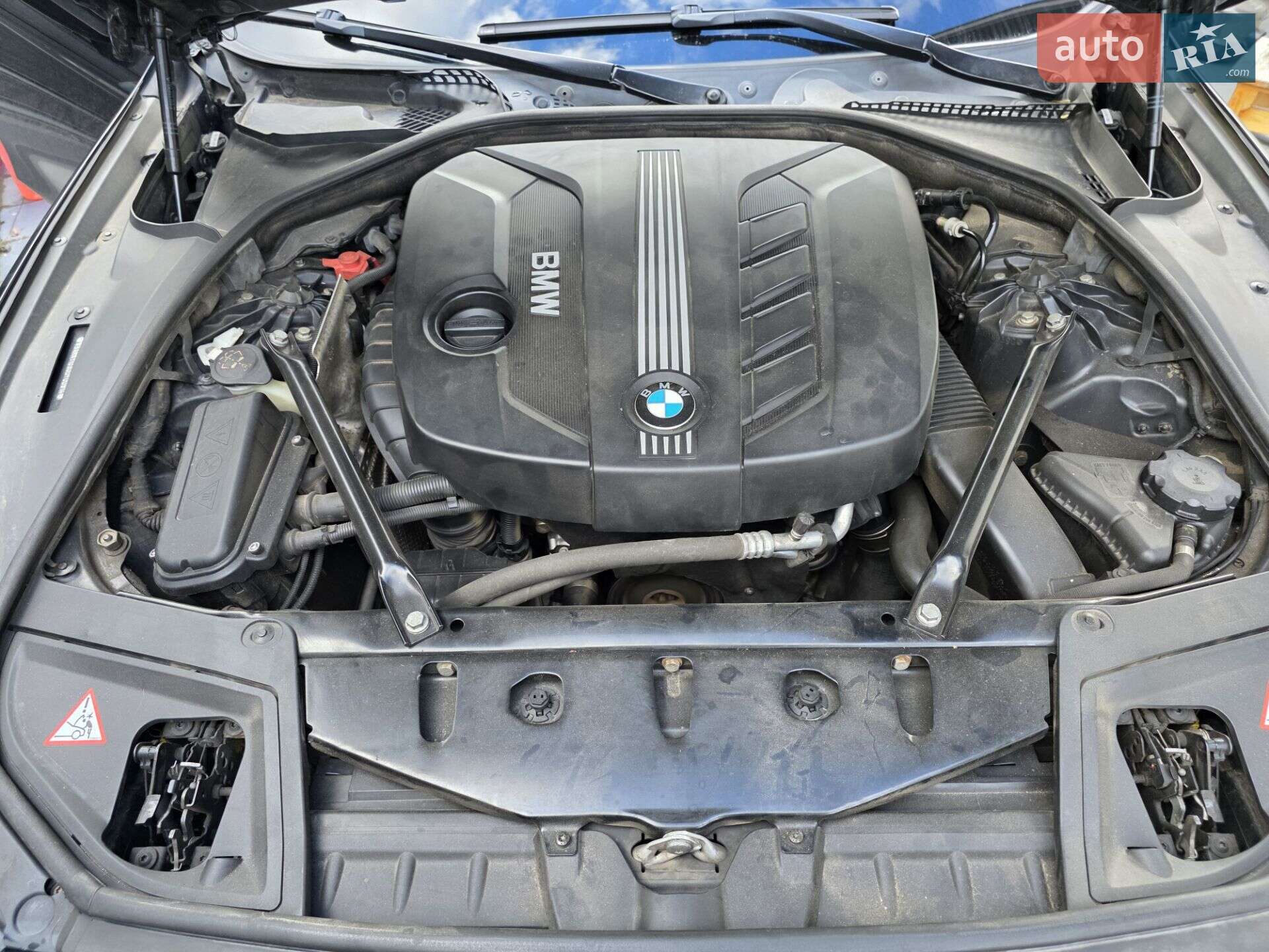 BMW 5 Series 2012 VIN WBAMX11030DY00914 фото оголошення 30 з 32