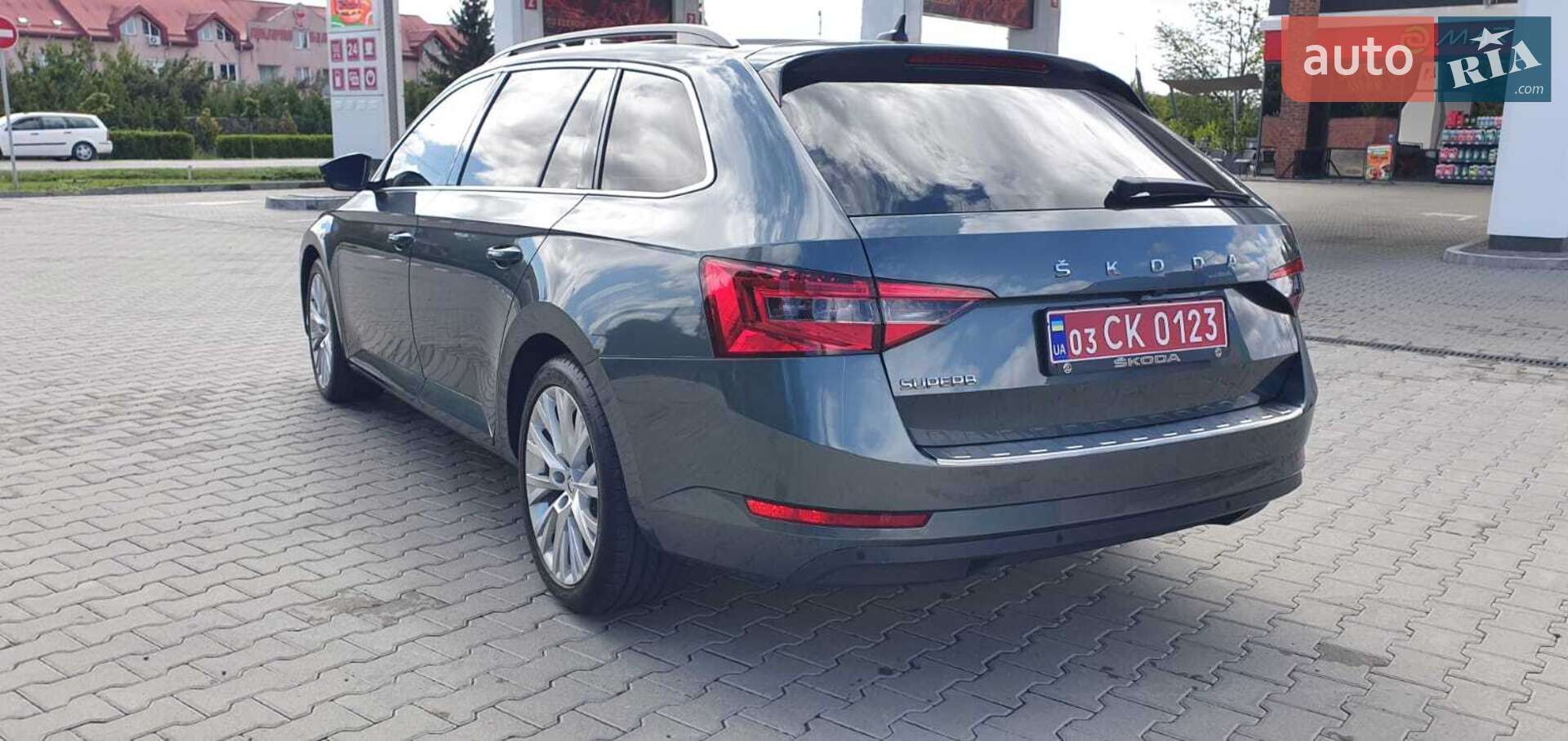Skoda Superb 2019 VIN TMBJJ7NP5L7014181 фото оголошення 12 з 24