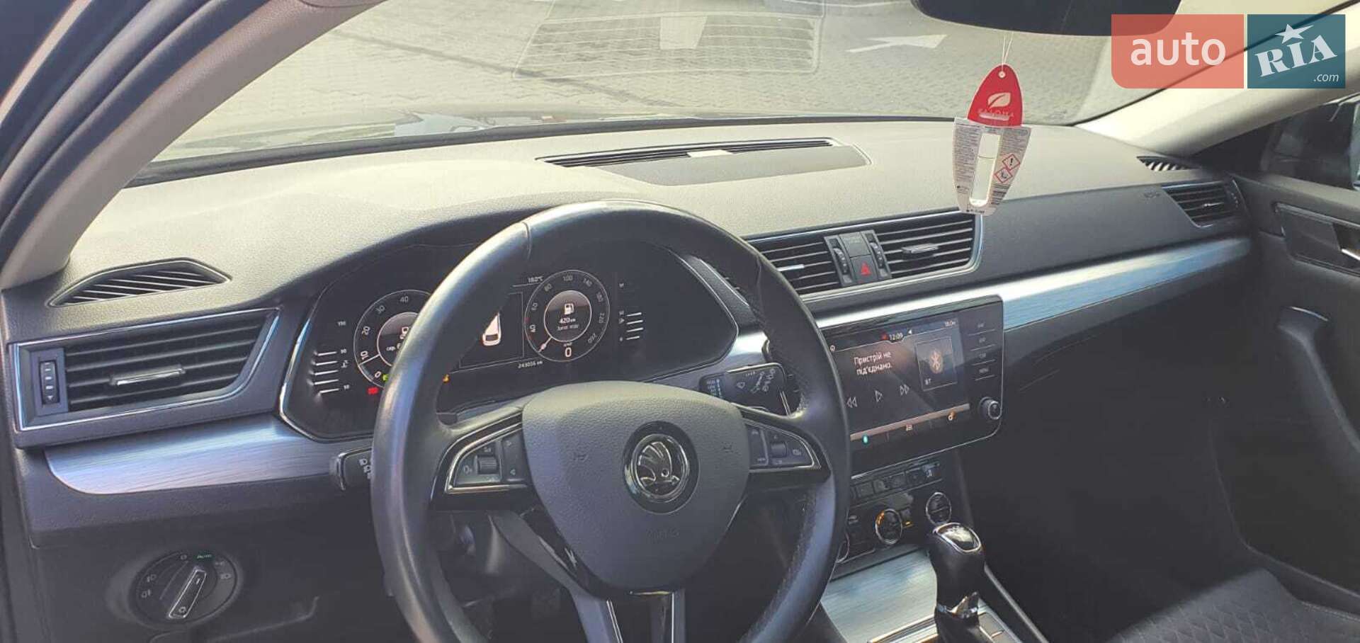 Skoda Superb 2019 VIN TMBJJ7NP5L7014181 фото оголошення 14 з 24