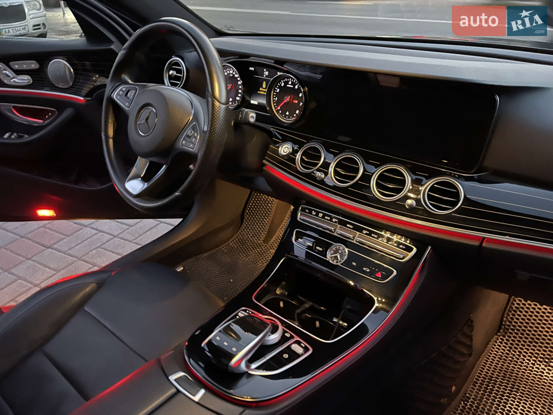 Mercedes-Benz E-Class 2016 VIN WDDZF4KBXHA061945 фото оголошення 9 з 29