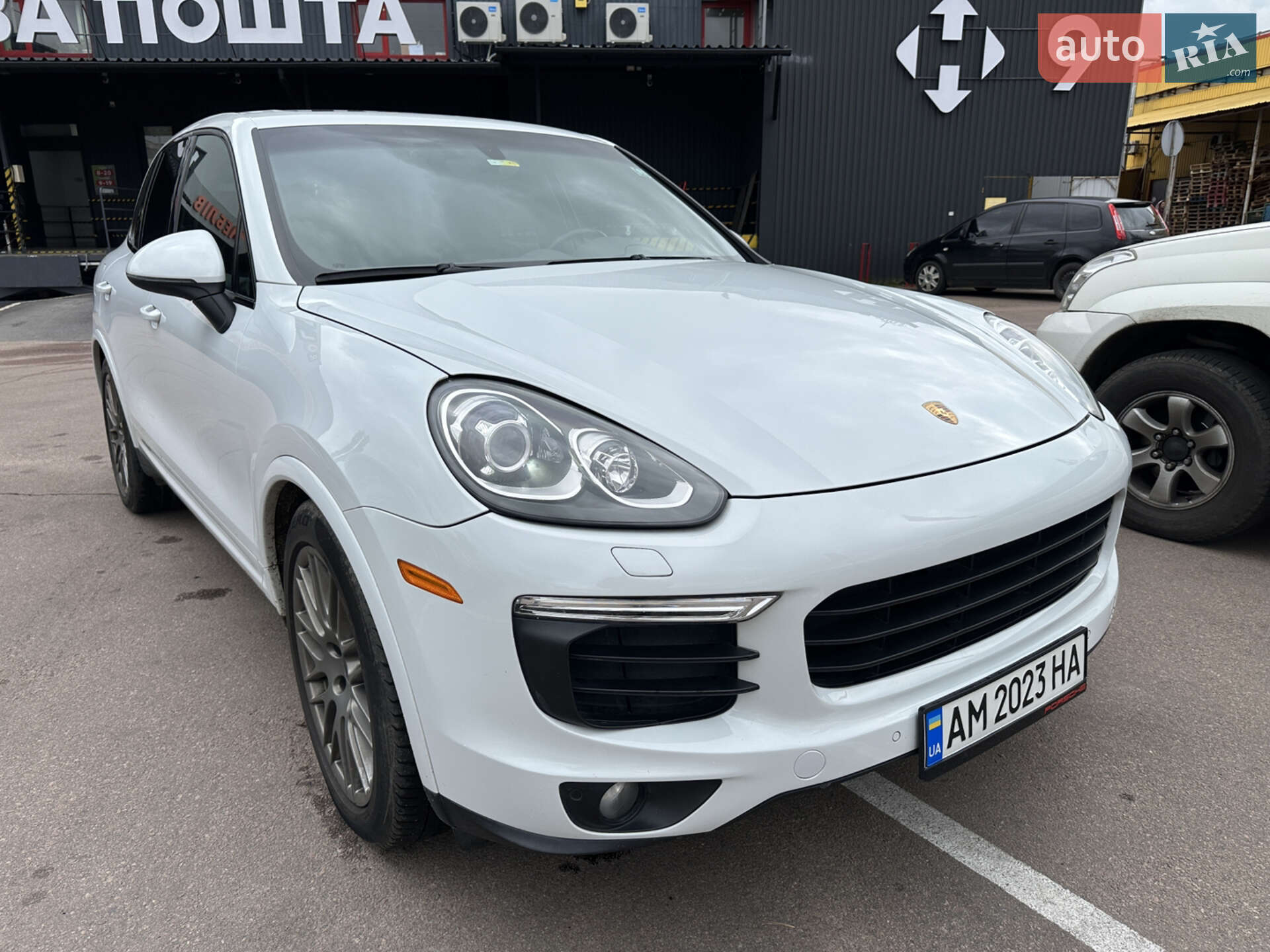Porsche Cayenne 2017 VIN WP1AA2A21HKA86656 фото оголошення 13 з 16