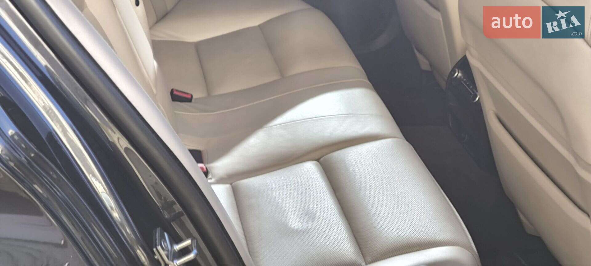 BMW 5 Series 2010 VIN WBAFR71030C262436 фото оголошення 31 з 62