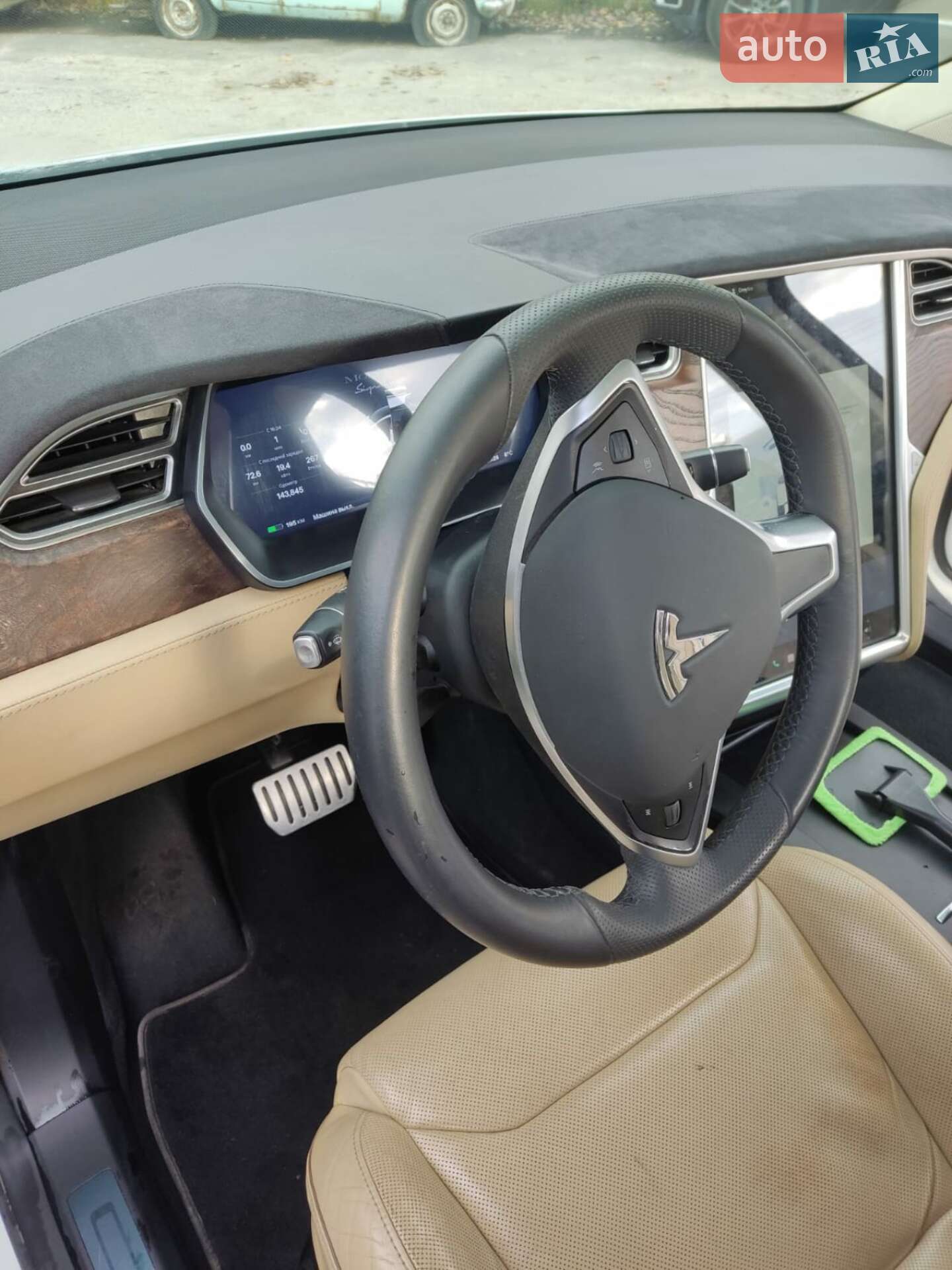 Tesla Model X 2015 VIN 5YJXCBE45GFS00610 фото оголошення 22 з 28