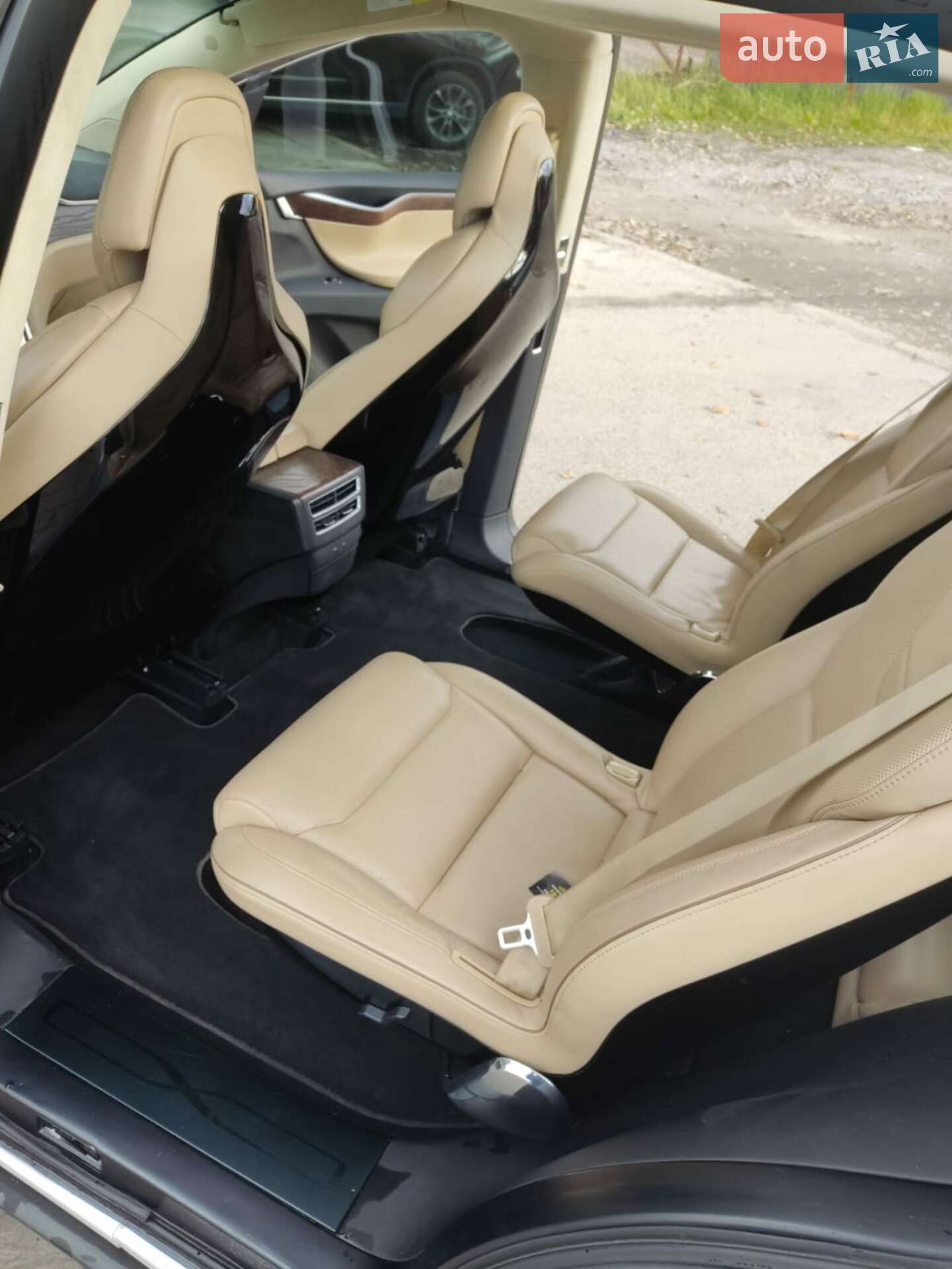 Tesla Model X 2015 VIN 5YJXCBE45GFS00610 фото оголошення 24 з 28