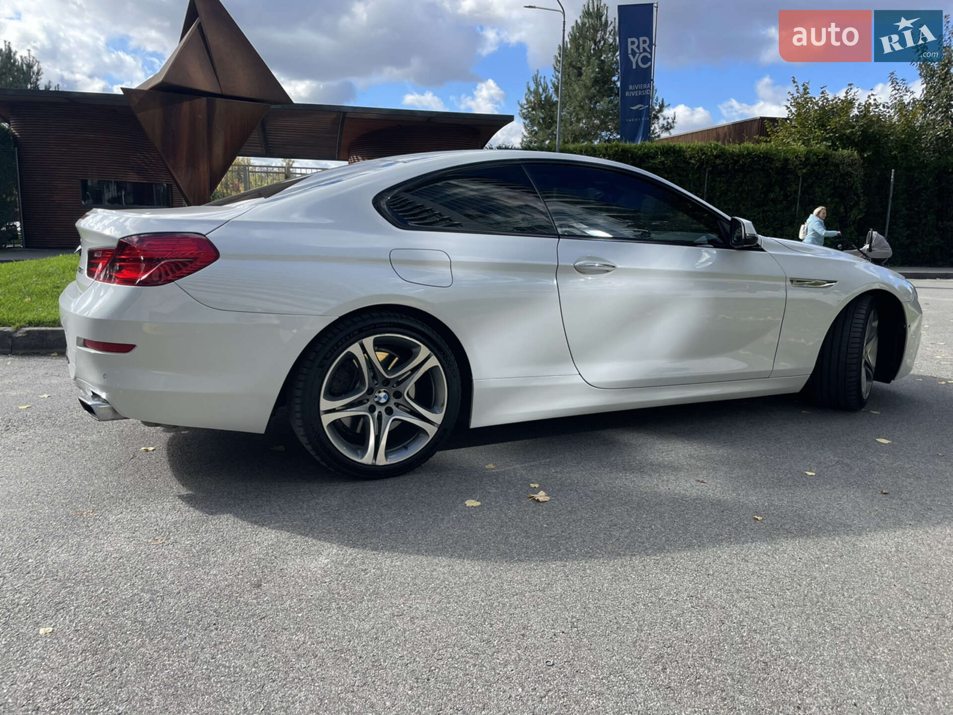 BMW 6 Series 2016 VIN WBA6H5C58HGJ88242 фото оголошення 9 з 54