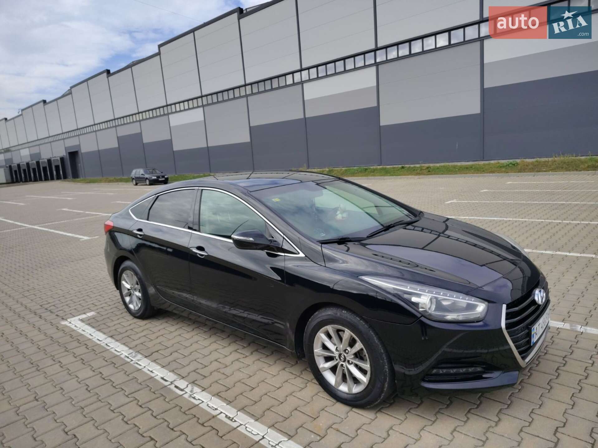 Hyundai i40 2016 VIN KMHLC41UAGU094789 фото оголошення 4 з 21