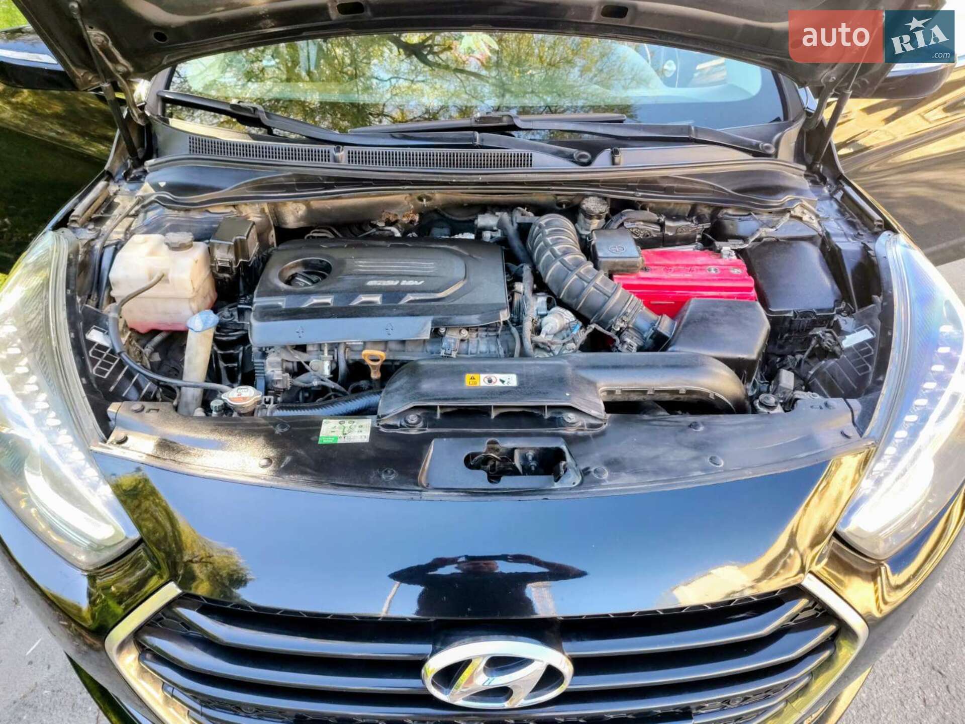 Hyundai i40 2016 VIN KMHLC41UAGU094789 фото оголошення 17 з 21