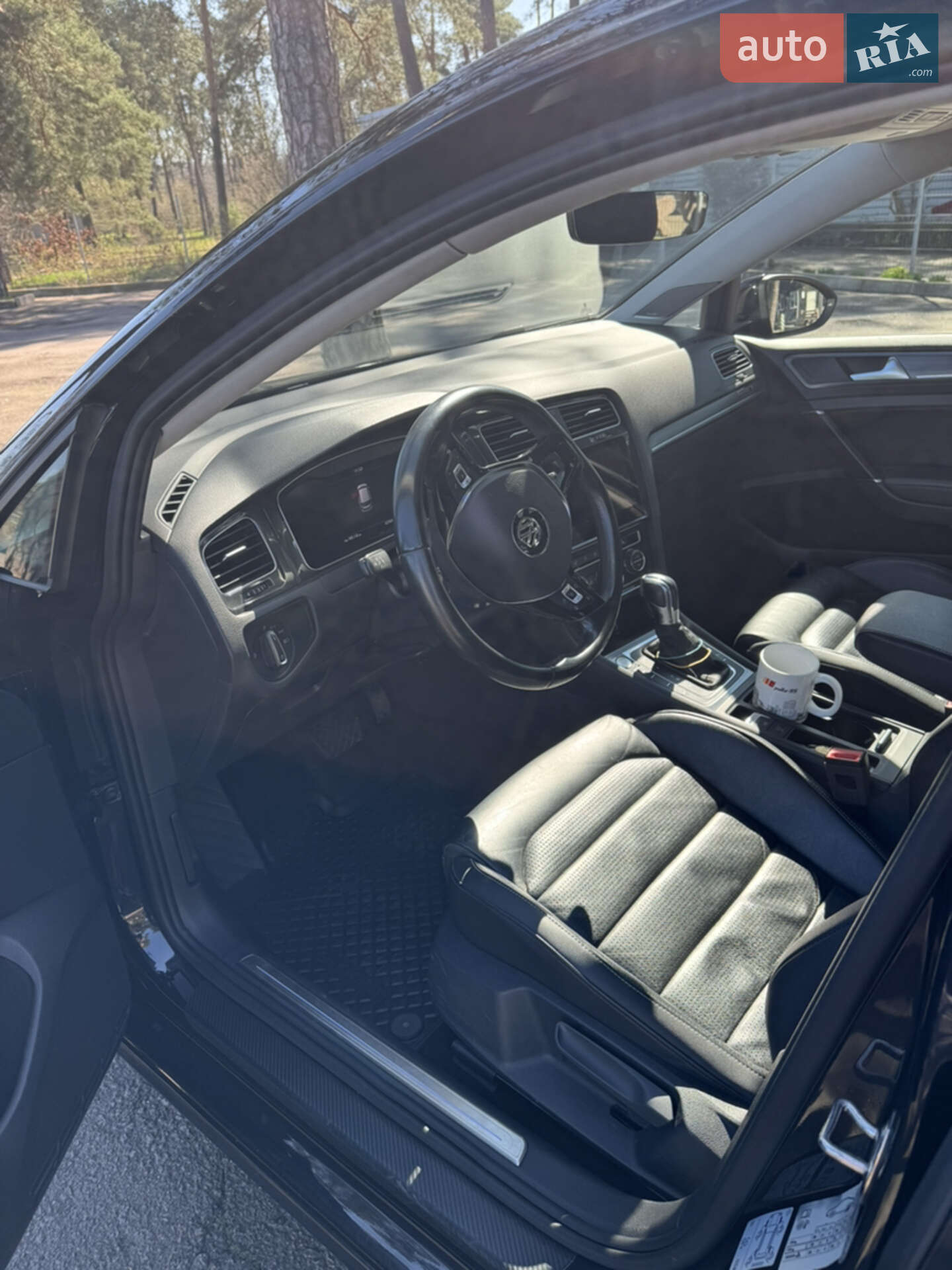 Volkswagen e-Golf 2017 VIN WVWZZZAUZHW953246 фото оголошення 10 з 10
