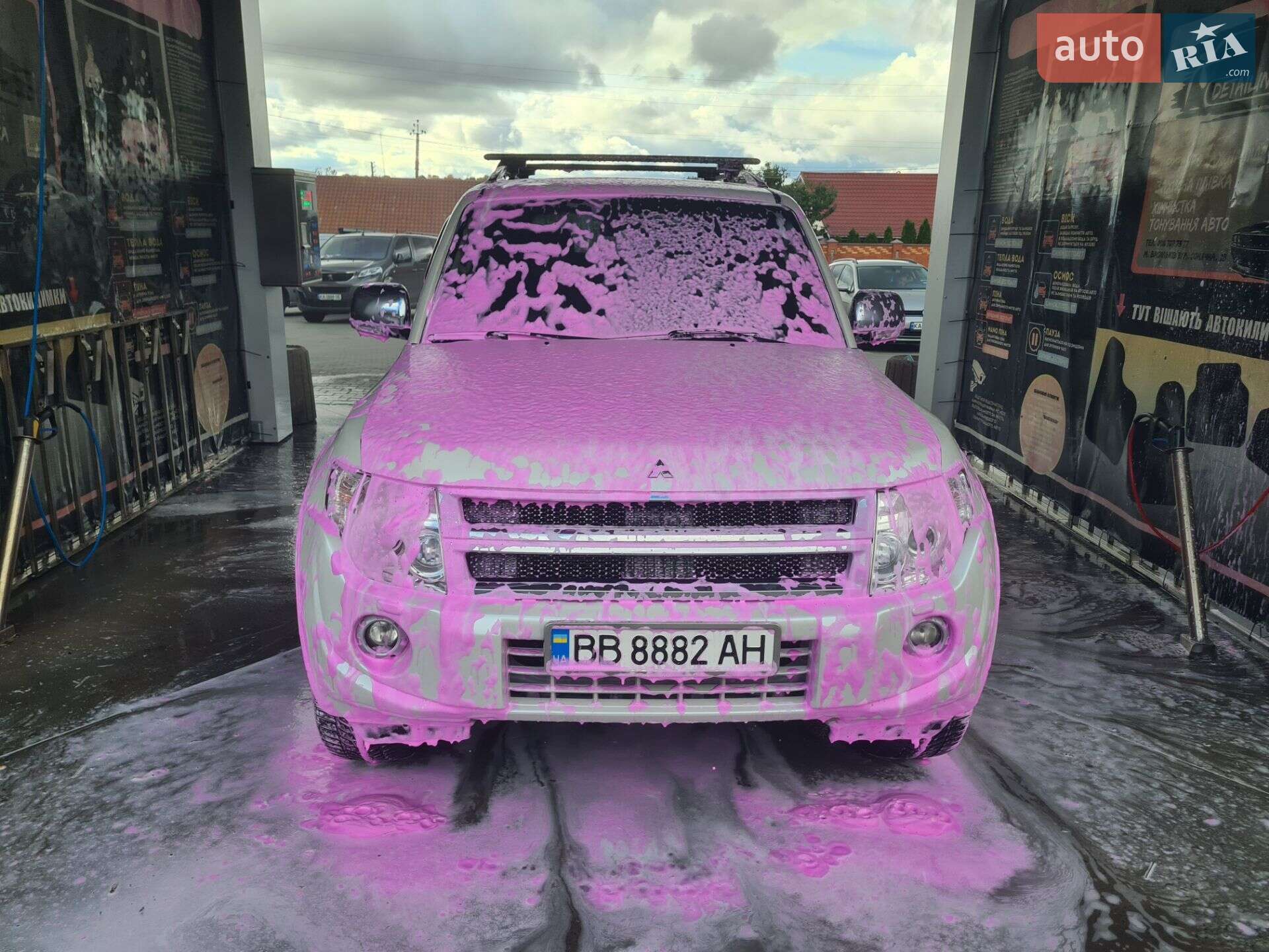 Mitsubishi Pajero Wagon 2014 VIN JMBLYV98WEJ001720 фото оголошення 12 з 25