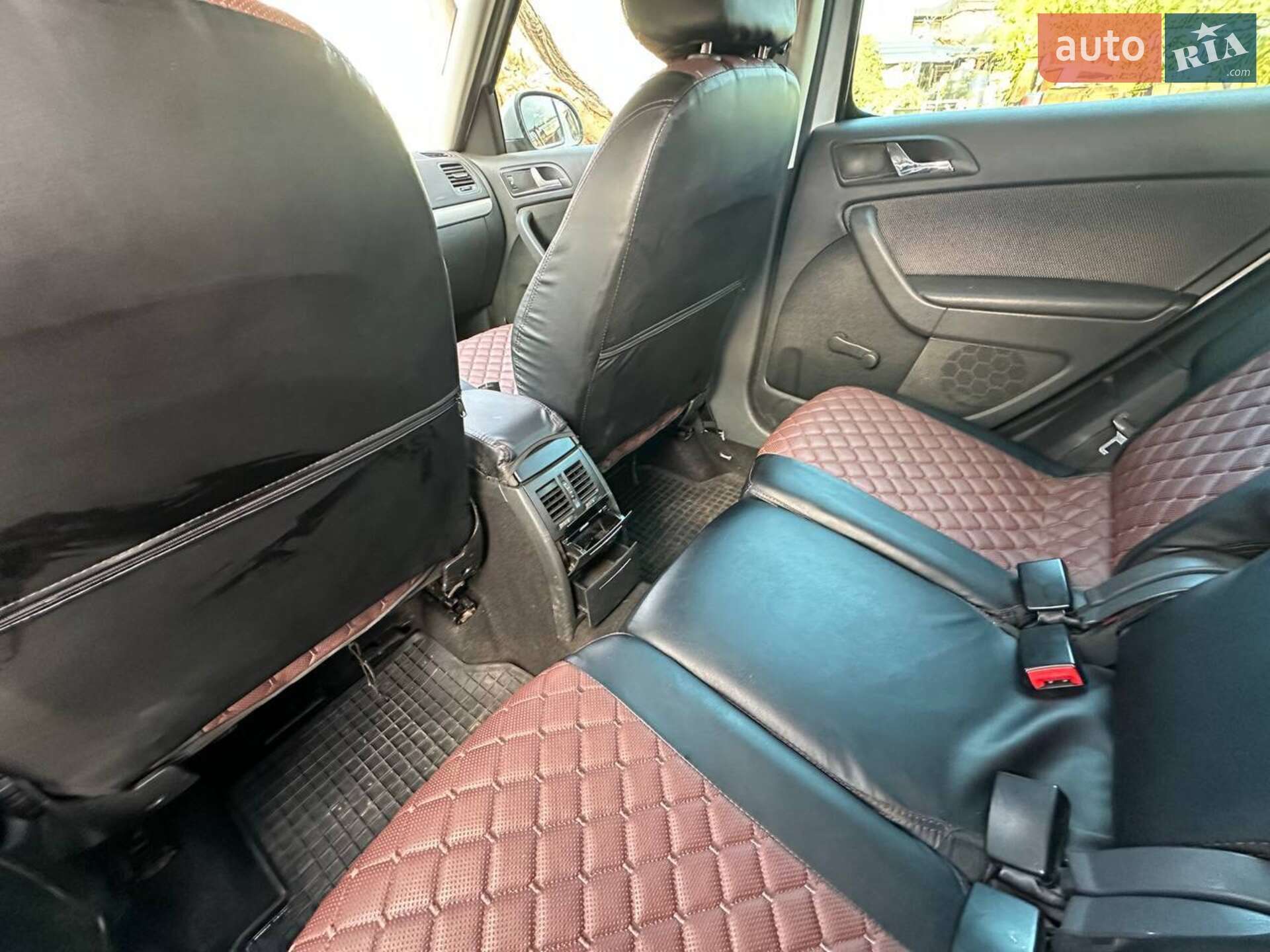 Skoda Yeti 2011 VIN TMBJT75L8C6033580 фото оголошення 6 з 15