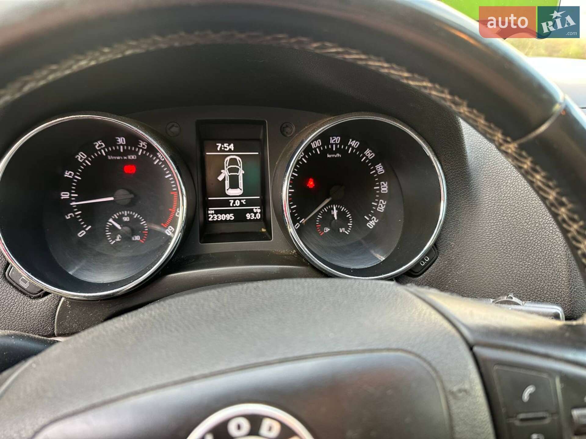 Skoda Yeti 2011 VIN TMBJT75L8C6033580 фото оголошення 10 з 15