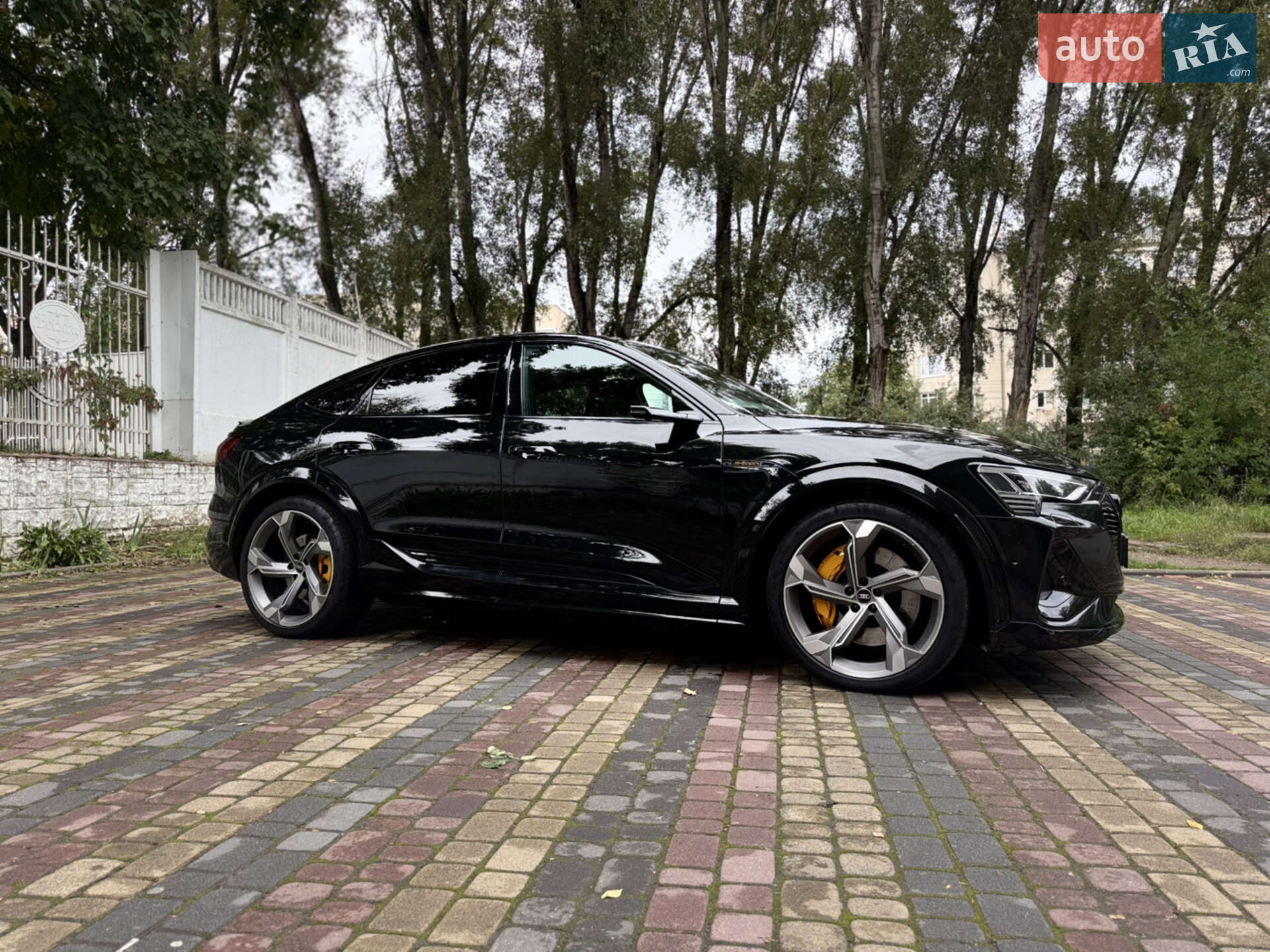 Audi e-tron 2022 VIN WAUZZZGE9NB040282 фото оголошення 49 з 62