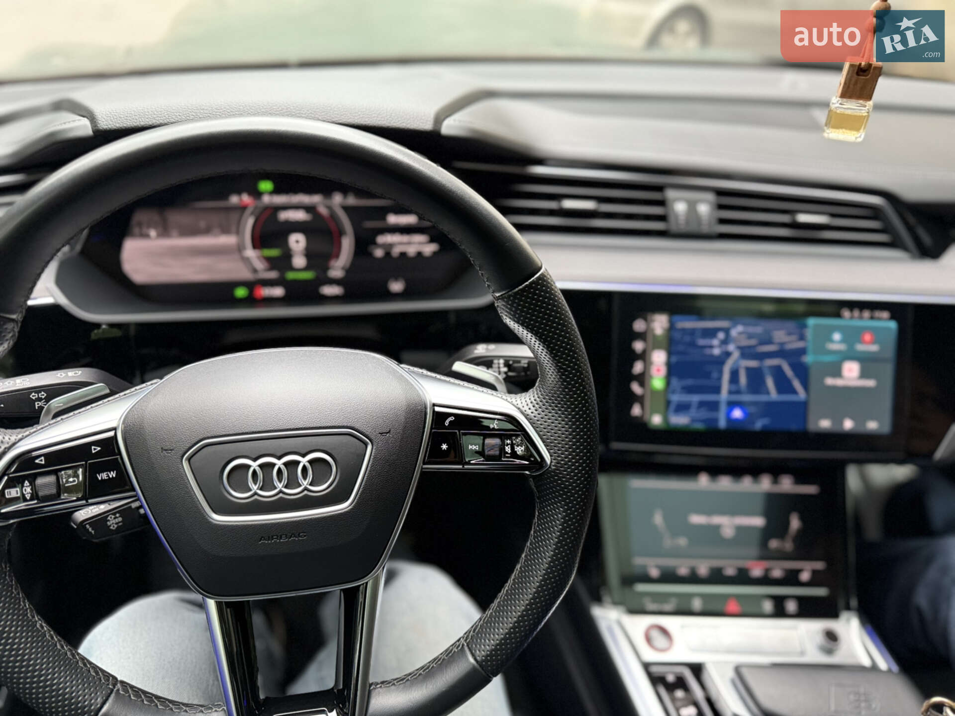 Audi e-tron 2022 VIN WAUZZZGE9NB040282 фото оголошення 43 з 62