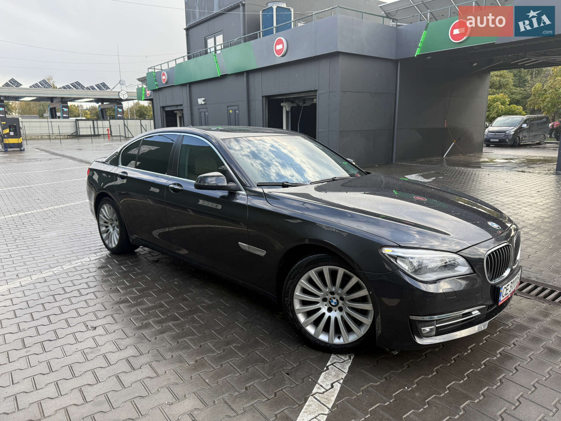 BMW 7 Series 2013 VIN WBAYC4101DDZ74792 фото оголошення 16 з 63